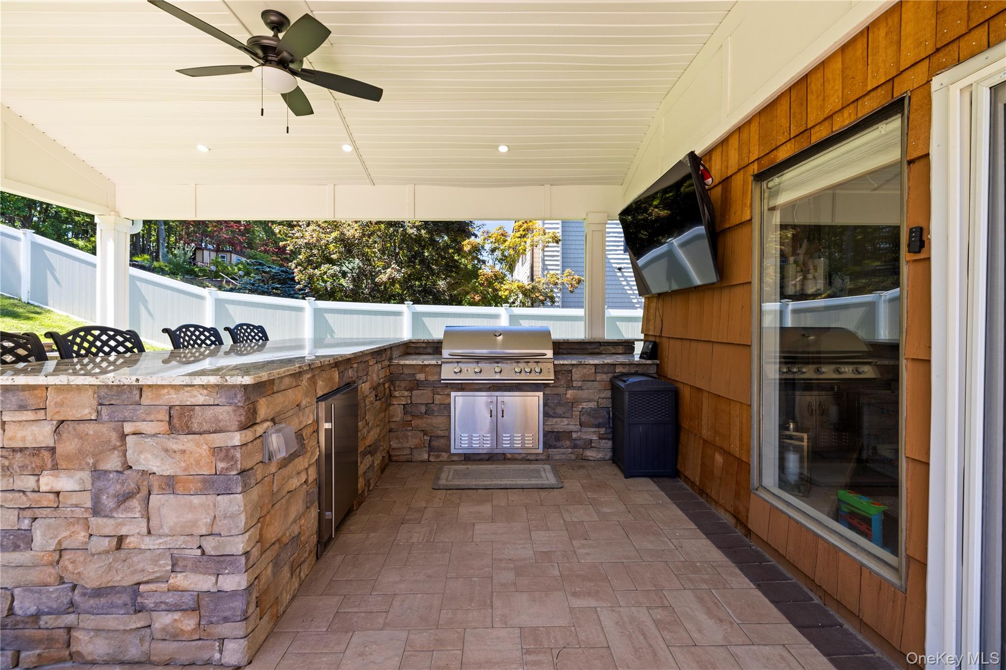 #6 photo, 53 Timber Ridge Drive, Саффолк ‖ Commack , NY 11725