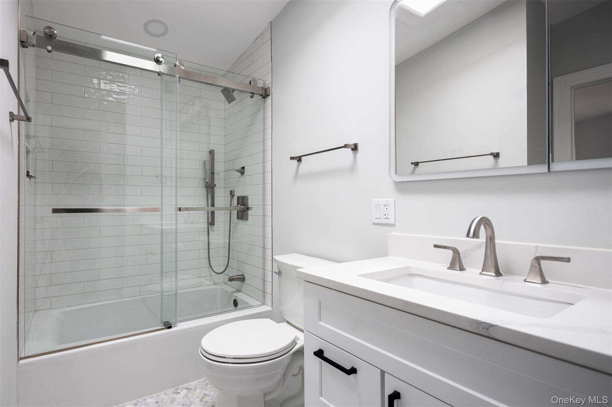 #10 photo, 78 Sameul Street, Ronkonkoma , NY 11779