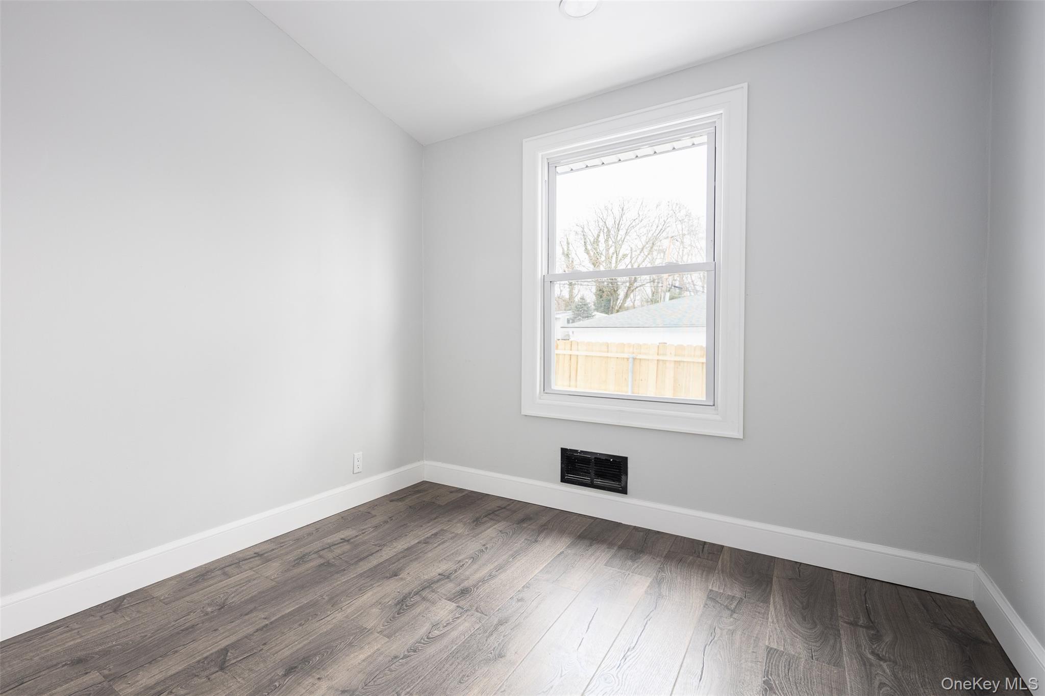 #11 photo, 78 Sameul Street, Ronkonkoma , NY 11779