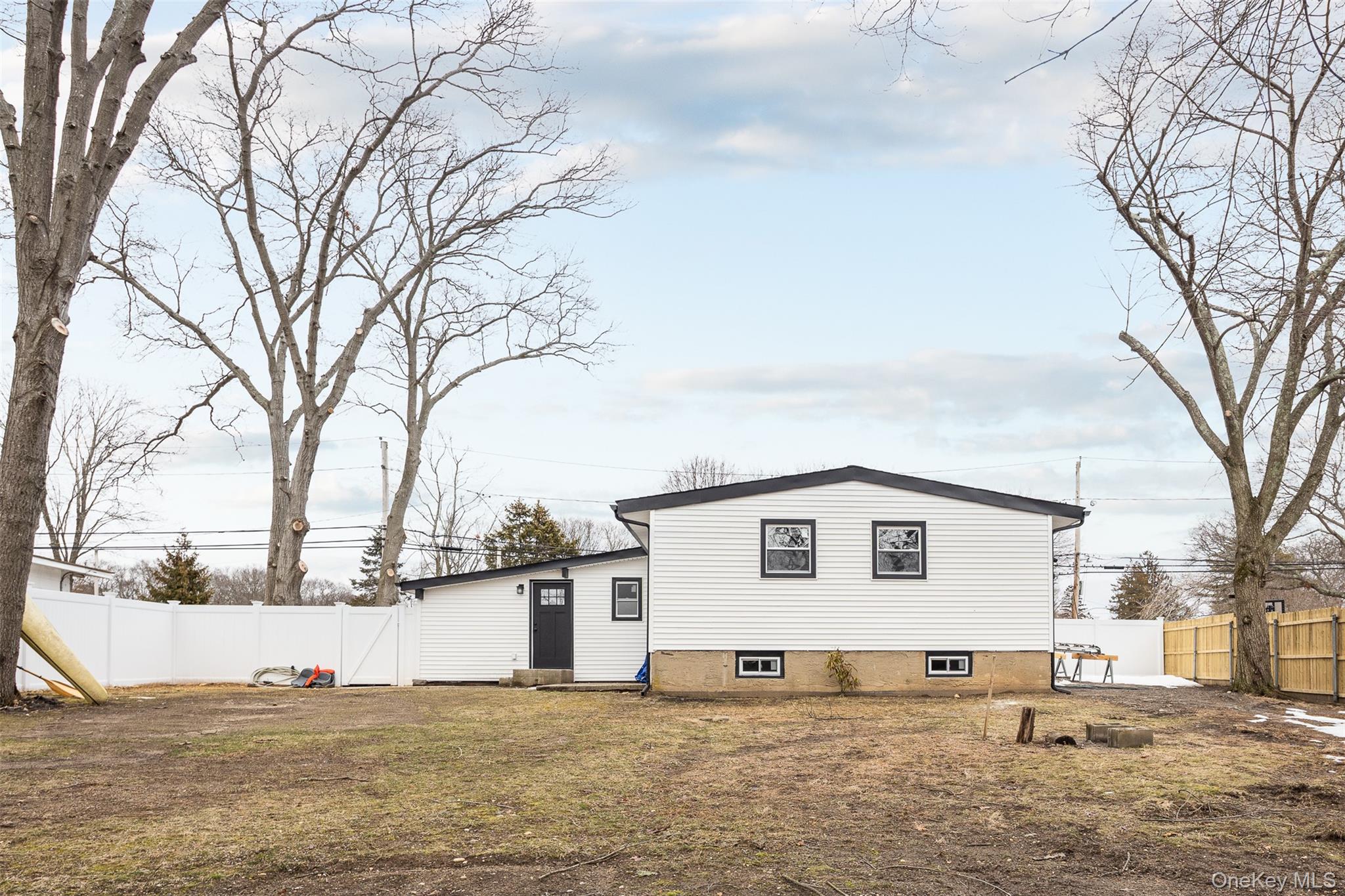 #16 photo, 78 Sameul Street, Ronkonkoma , NY 11779