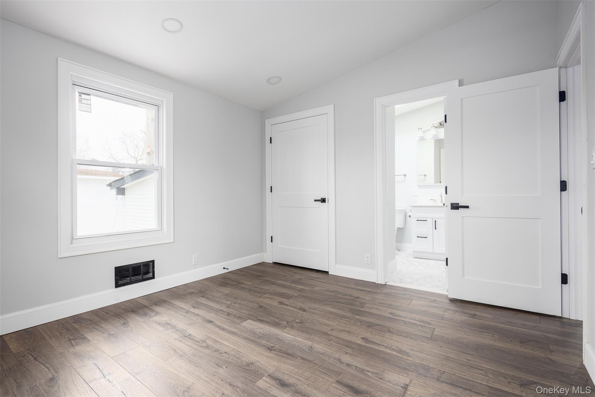 #9 photo, 78 Sameul Street, Ronkonkoma , NY 11779