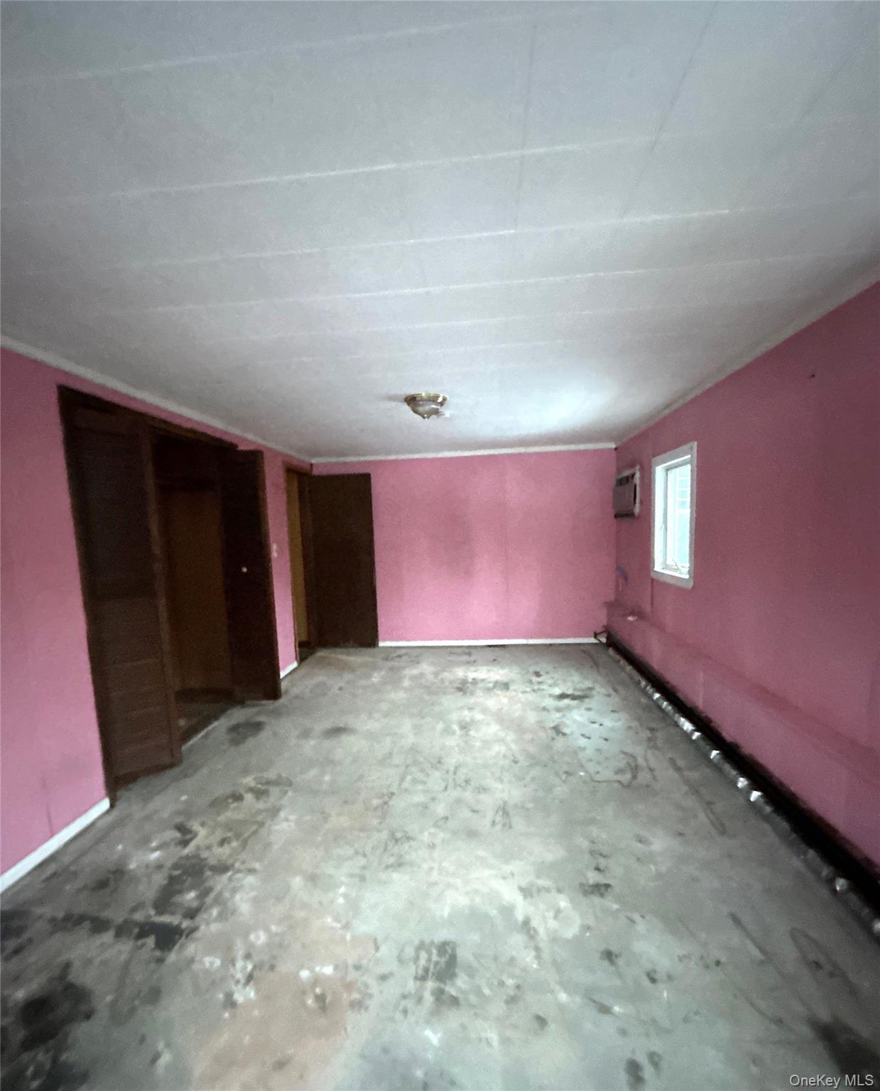 #11 photo, 1181 Ocean Avenue, सफ़ोक काउंटी Bay Shore , NY 11706