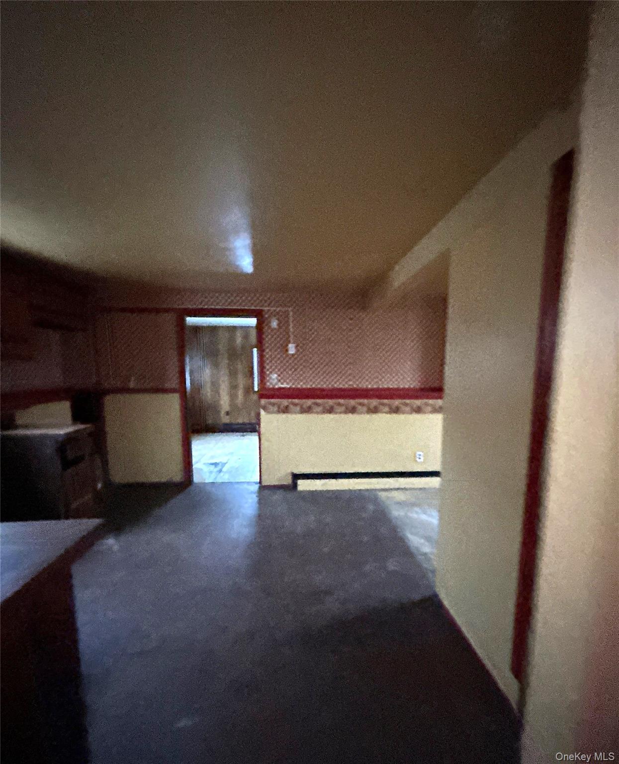 #12 photo, 1181 Ocean Avenue, सफ़ोक काउंटी Bay Shore , NY 11706