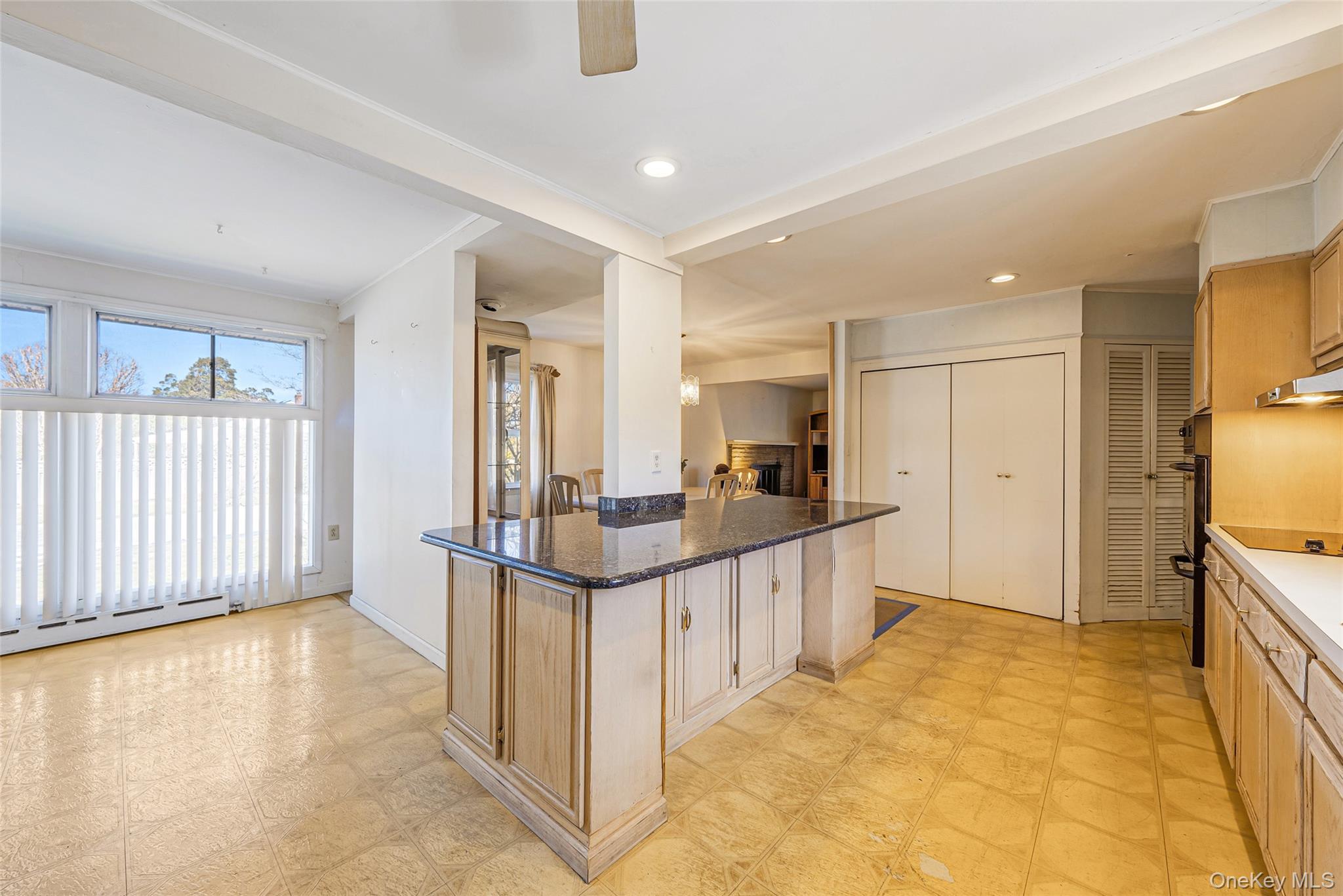 #13 photo, 294 Sayville Boulevard, سوفولك Sayville , NY 11782