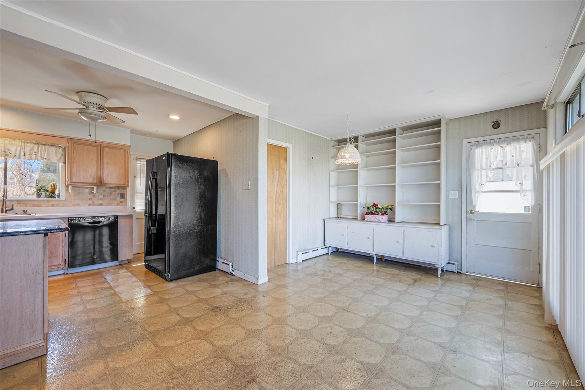 #15 photo, 294 Sayville Boulevard, سوفولك Sayville , NY 11782