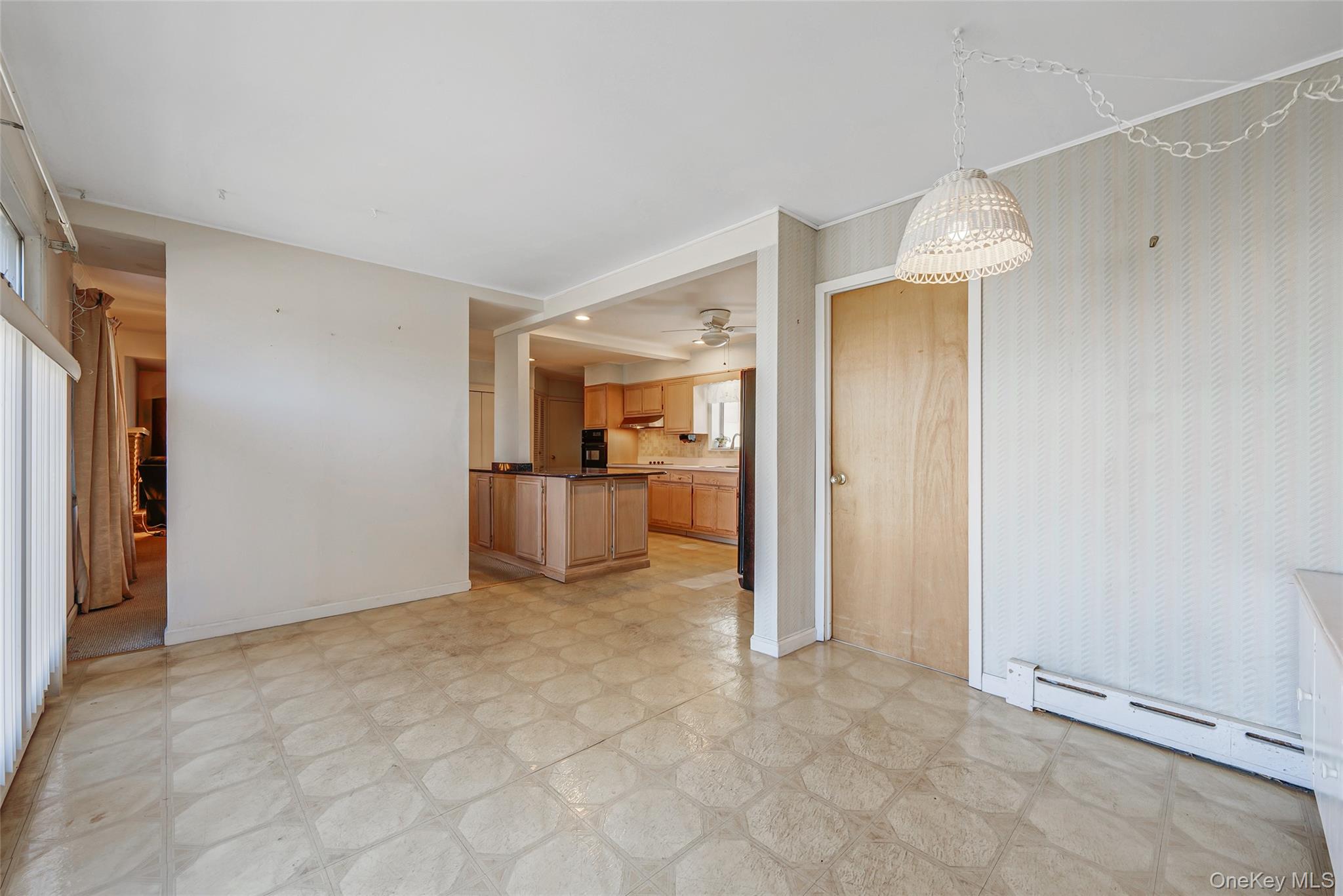 #16 photo, 294 Sayville Boulevard, سوفولك Sayville , NY 11782