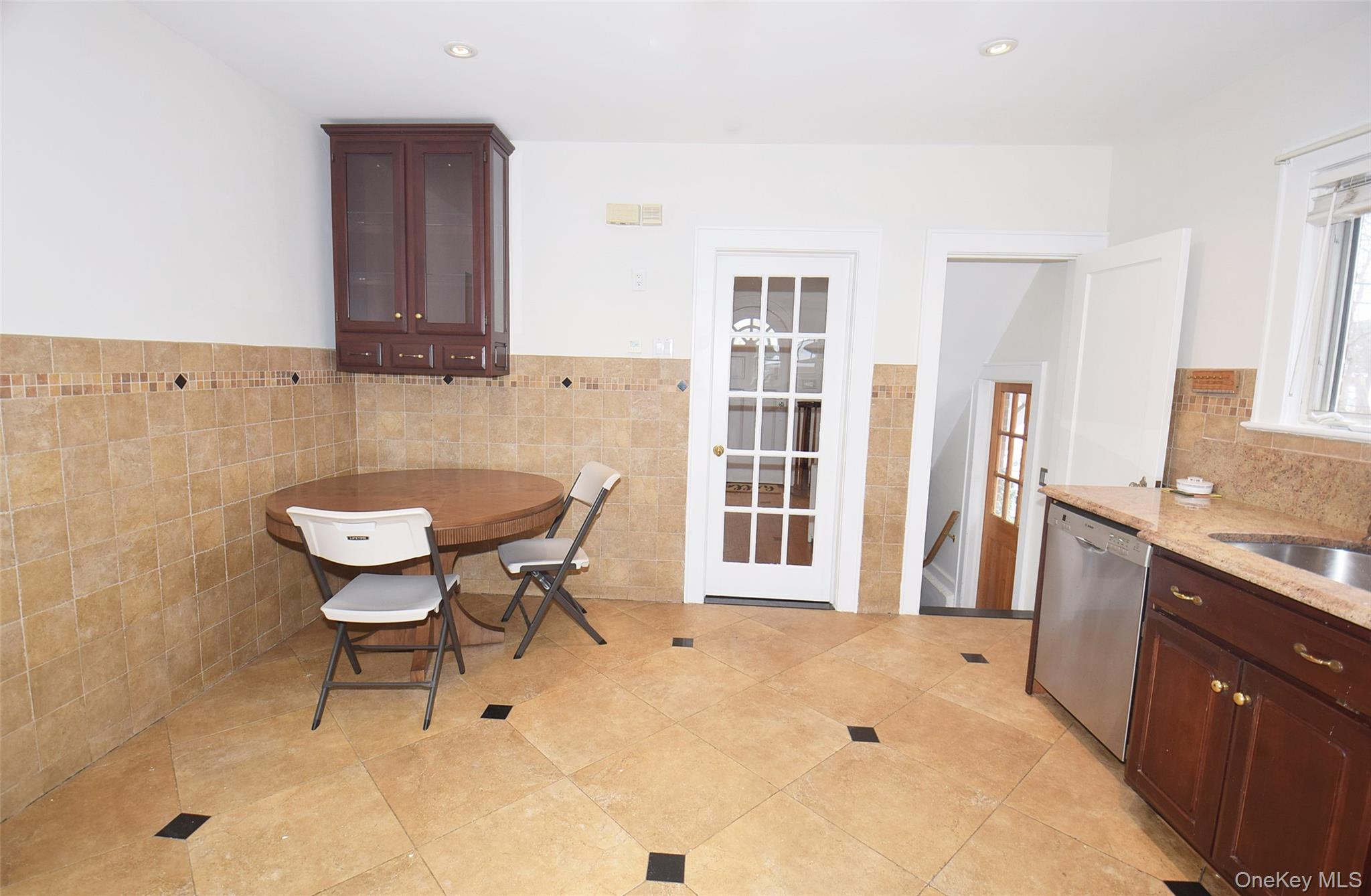 #14 photo, 79 Red Ground Road, מחוז נסאו Roslyn Heights , NY 11577