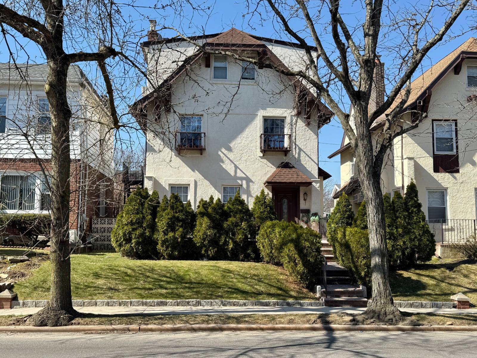 #32 photo, 2914 Bell Blvd, Bayside , NY 11360