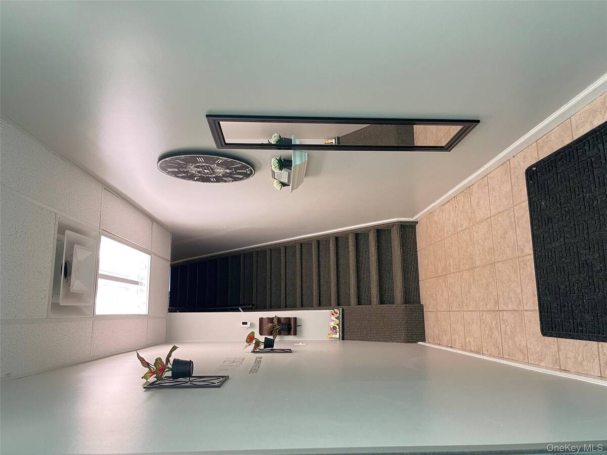 #1 photo, 186 W. Main Street, #6, 东长岛 Sayville , NY 11782