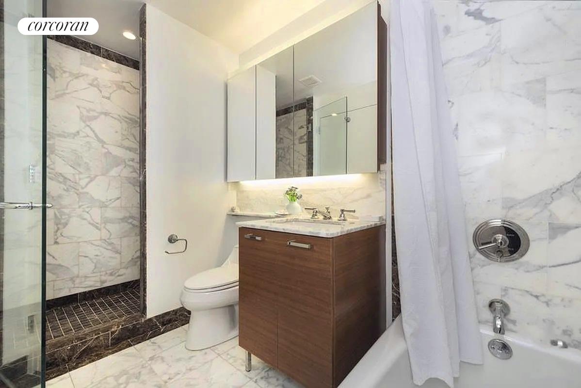 #13 photo, 415 MAIN Street, مانهاتن Roosevelt Island , NY 10044