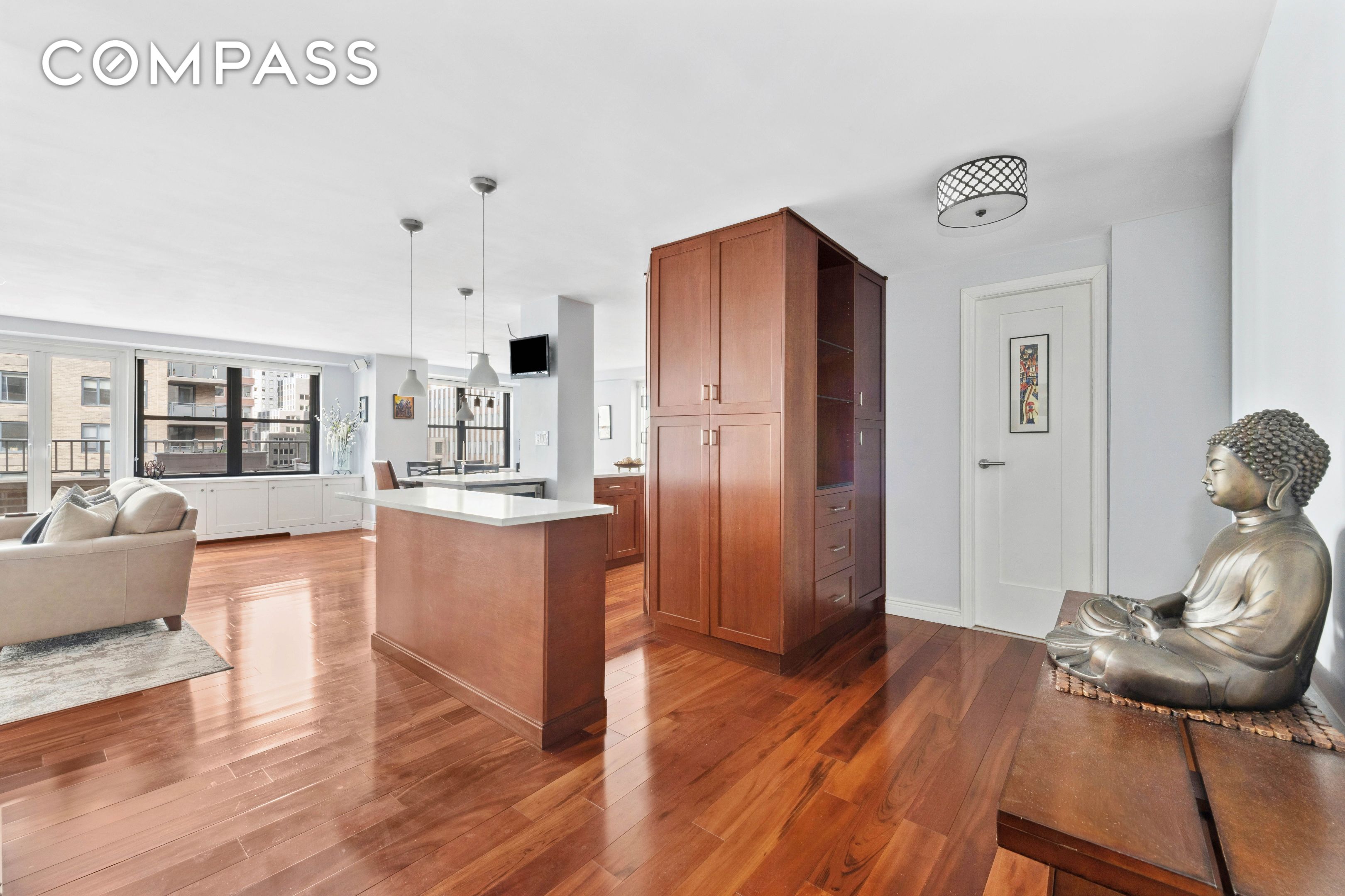 #15 photo, 305 E 40th Street, Murray Hill , NY 10016