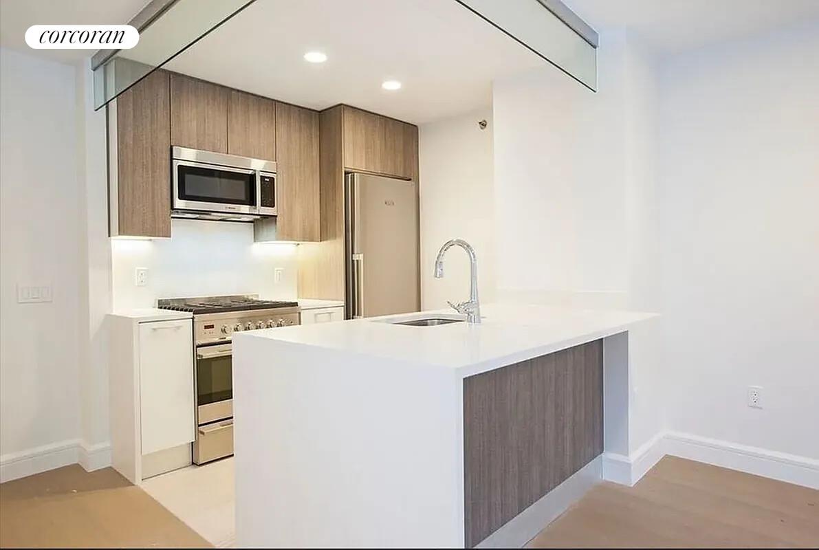 #3 photo, New York City, מנהטן Hell's Kitchen , NY 10019