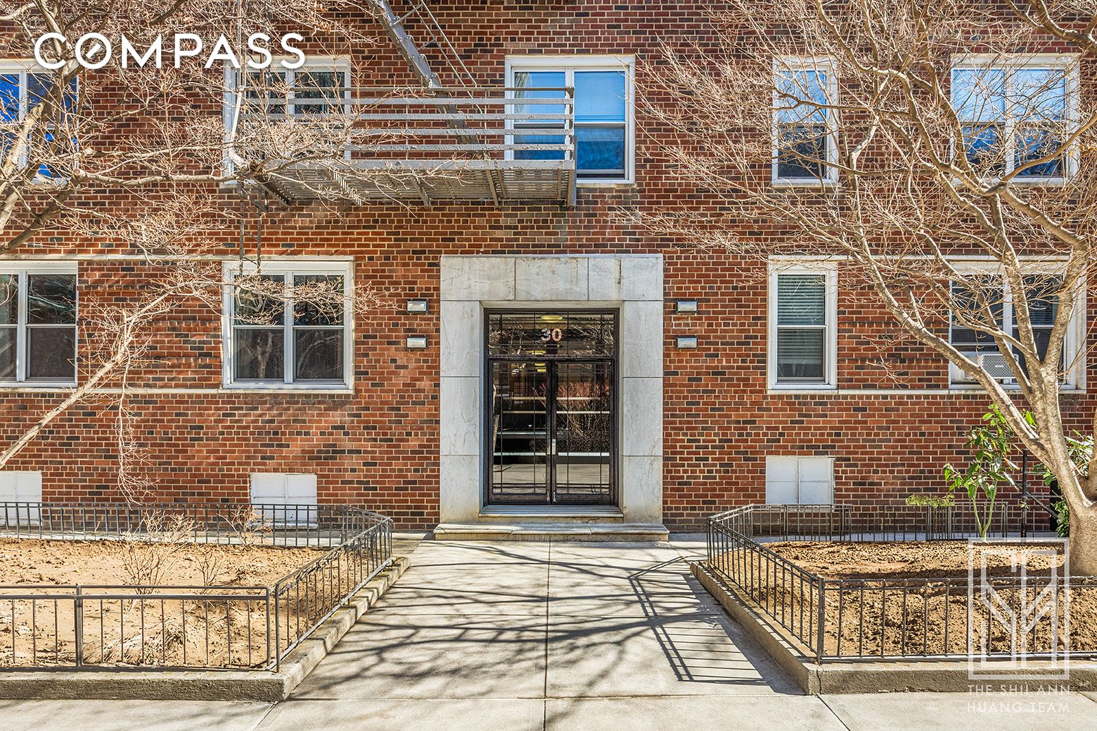 #9 photo, 30 Monroe Place, Brooklyn Heights , NY 11201