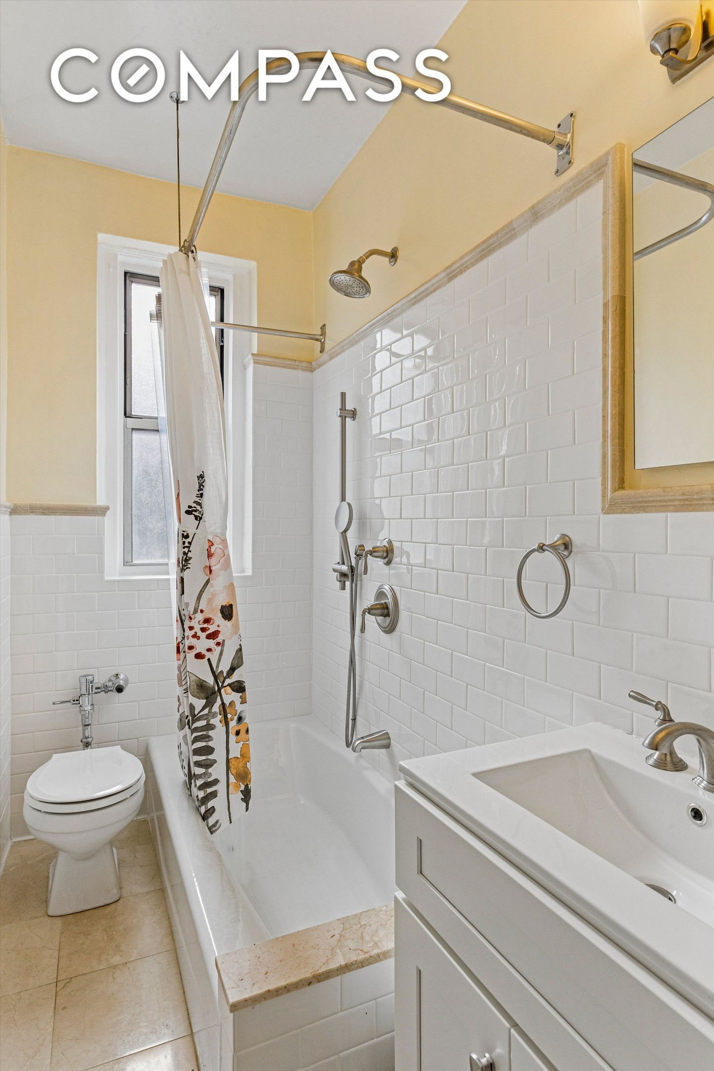 #10 photo, 680 W 204th Street, Inwood , NY 10034