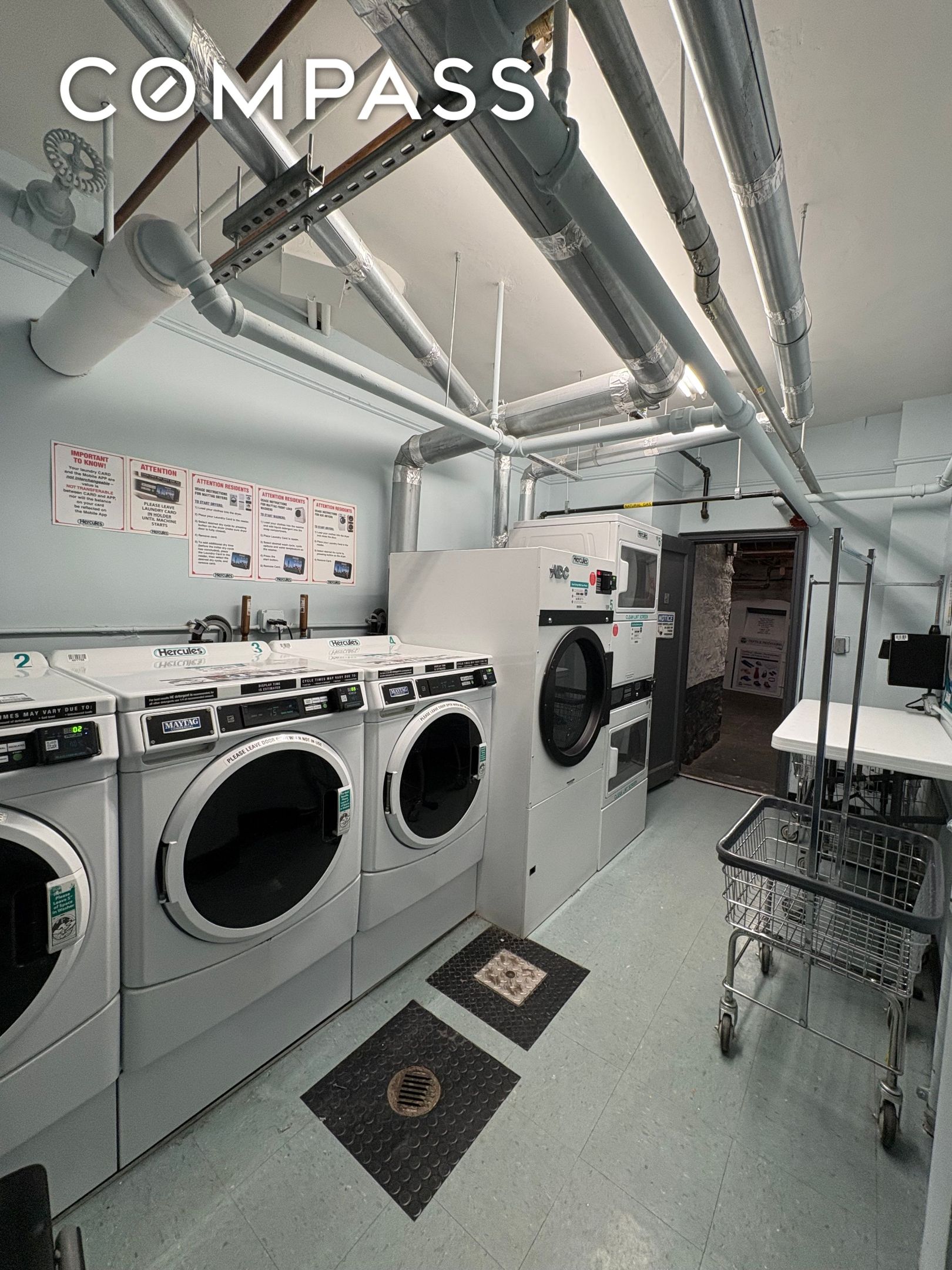 #19 photo, 680 W 204th Street, Inwood , NY 10034