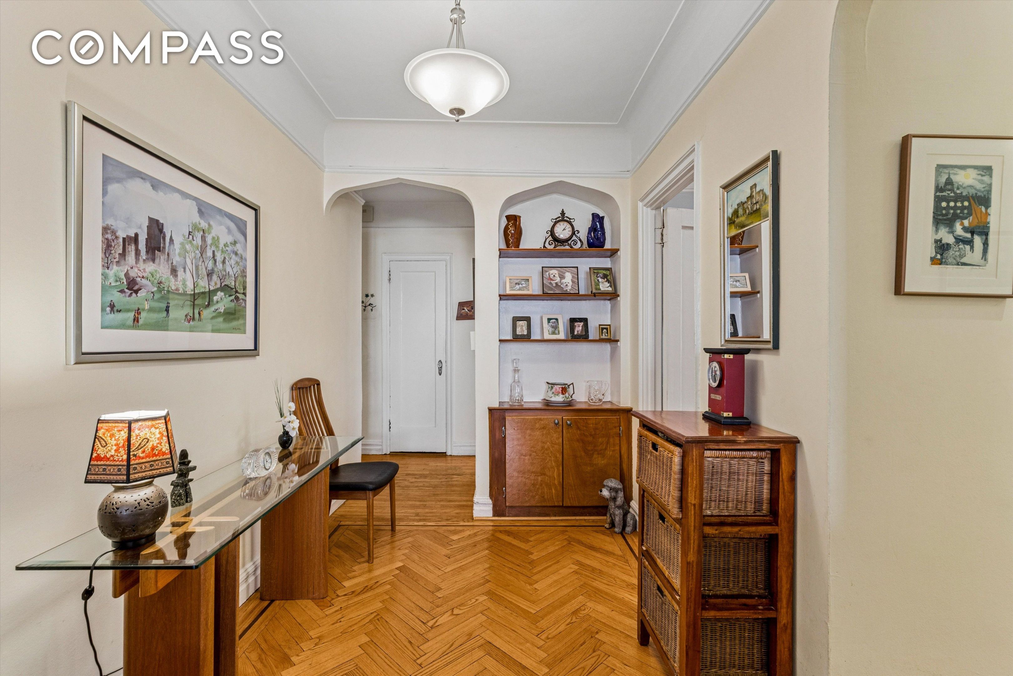 #4 photo, 680 W 204th Street, Inwood , NY 10034