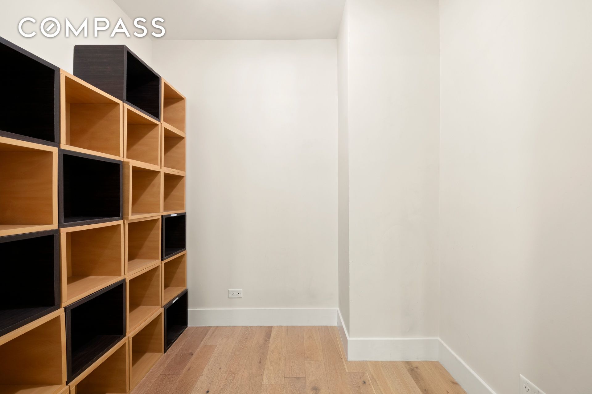 #12 photo, 70 E 10th Street, Манхэттен ‖ Greenwich Village , NY 10003