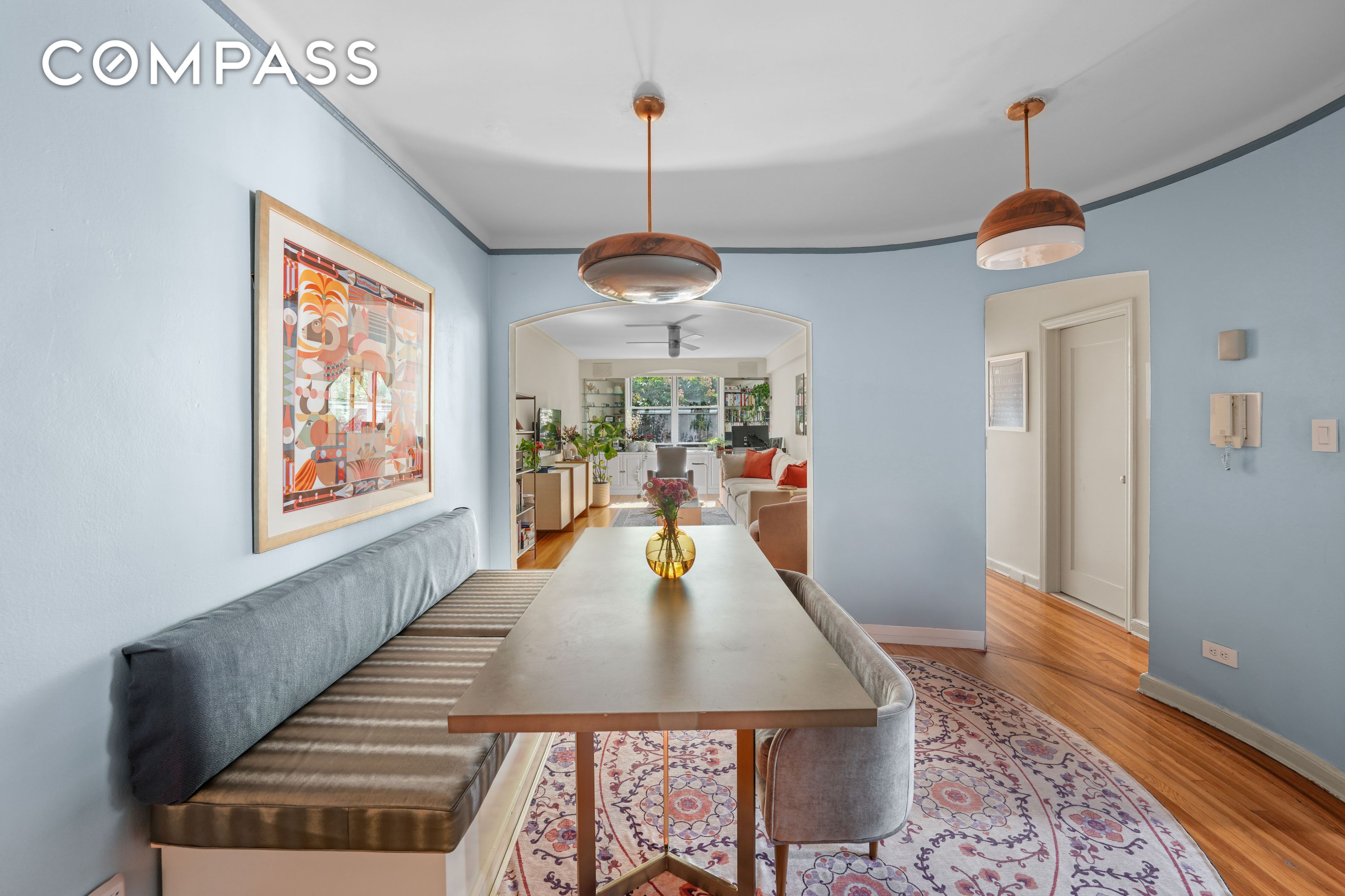 #7 photo, 310 W 55th Street, 맨해튼 Hell's Kitchen , NY 10019