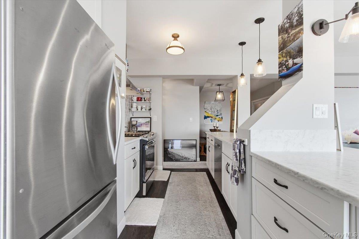 #14 photo, 360 Westchester Avenue, 뉴욕주 Port Chester , NY 10573