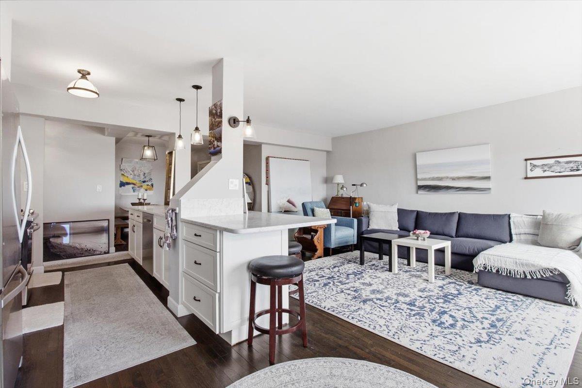 #15 photo, 360 Westchester Avenue, 뉴욕주 Port Chester , NY 10573