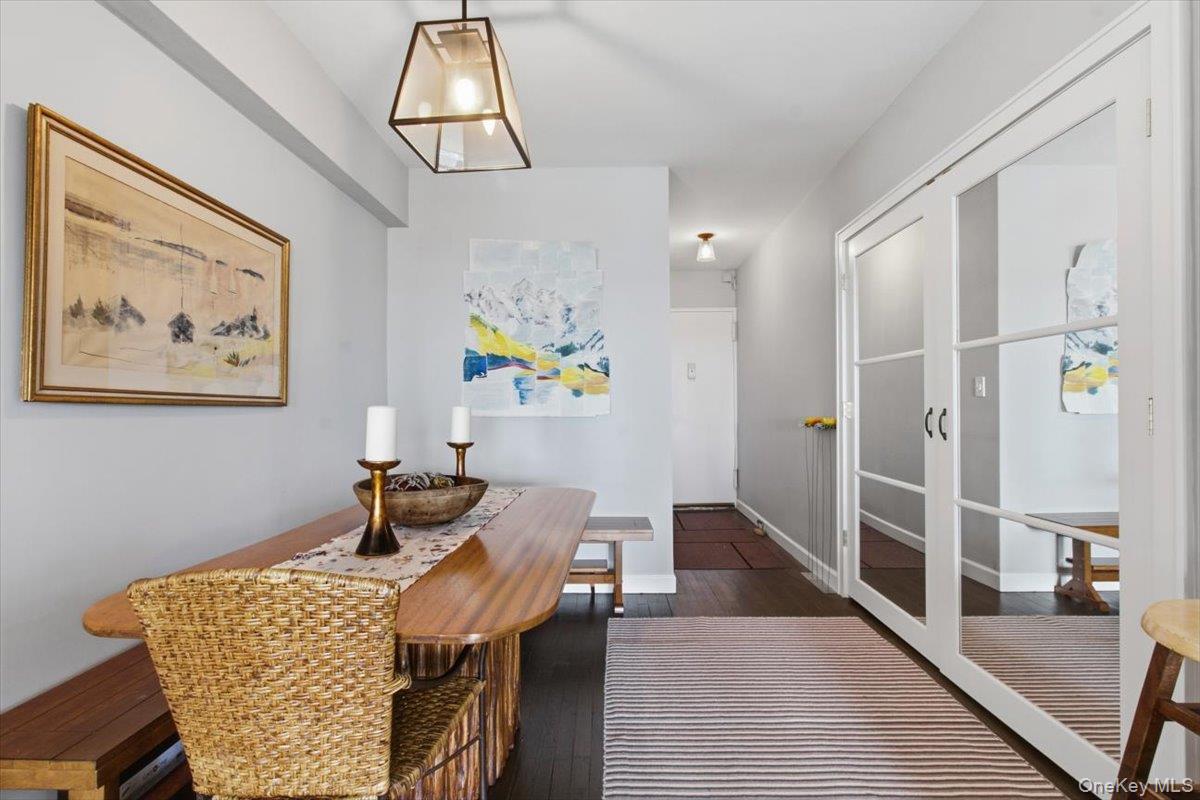 #8 photo, 360 Westchester Avenue, 뉴욕주 Port Chester , NY 10573