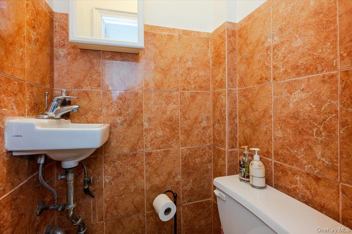 #14 photo, 3304 Bouck Avenue, Bronx , NY 10469