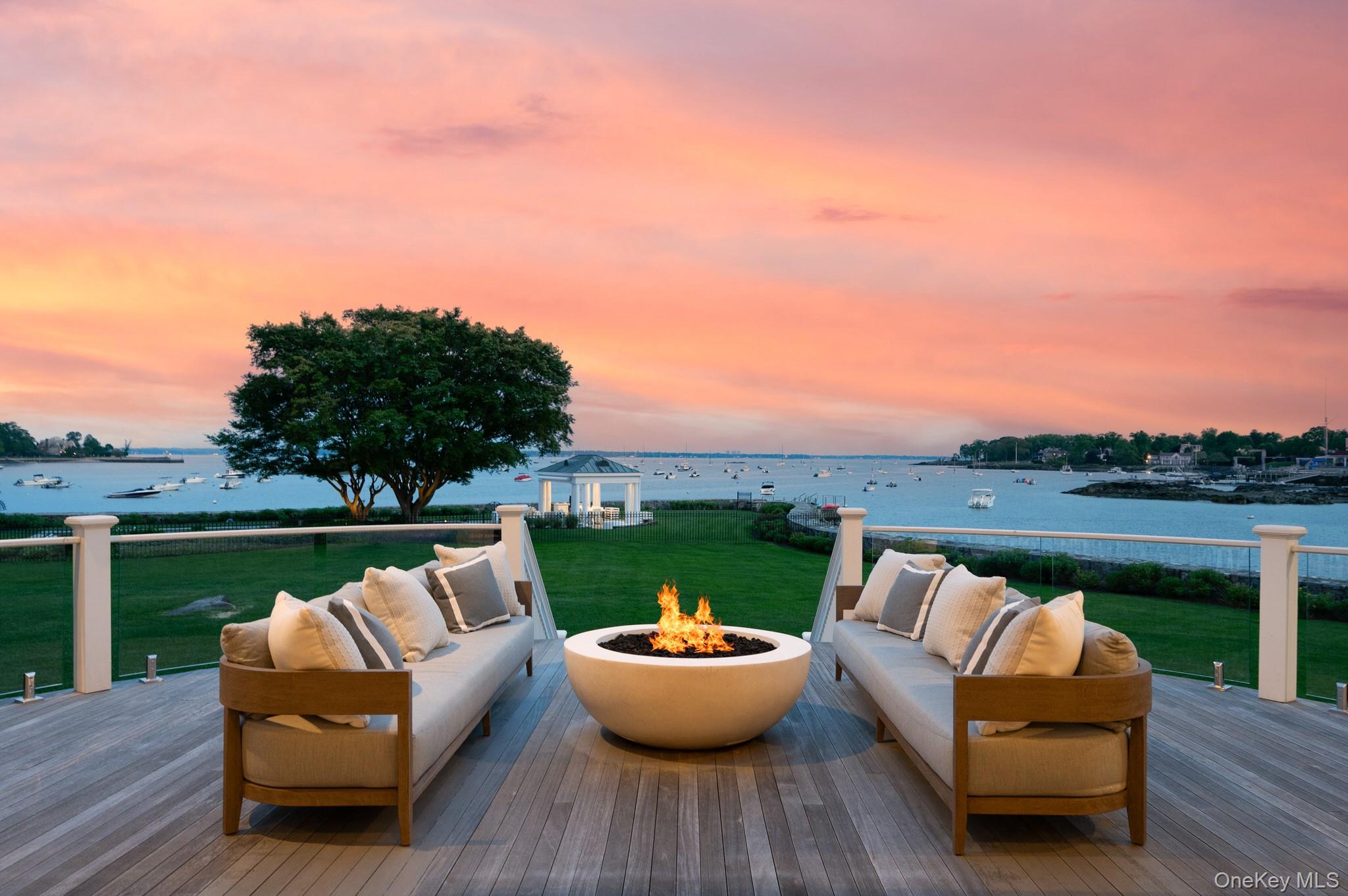 #11 photo, 217 Hommocks Road, Larchmont , NY 10538