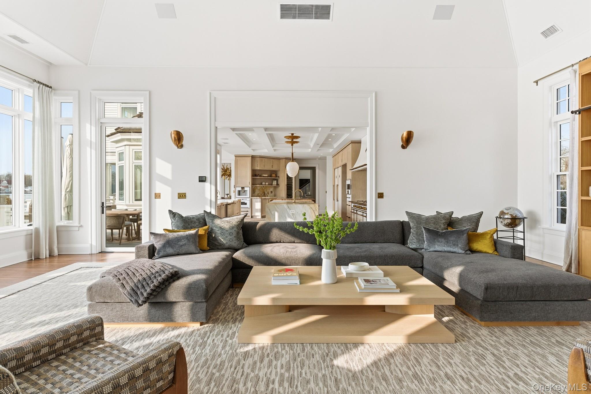 #6 photo, 217 Hommocks Road, Larchmont , NY 10538