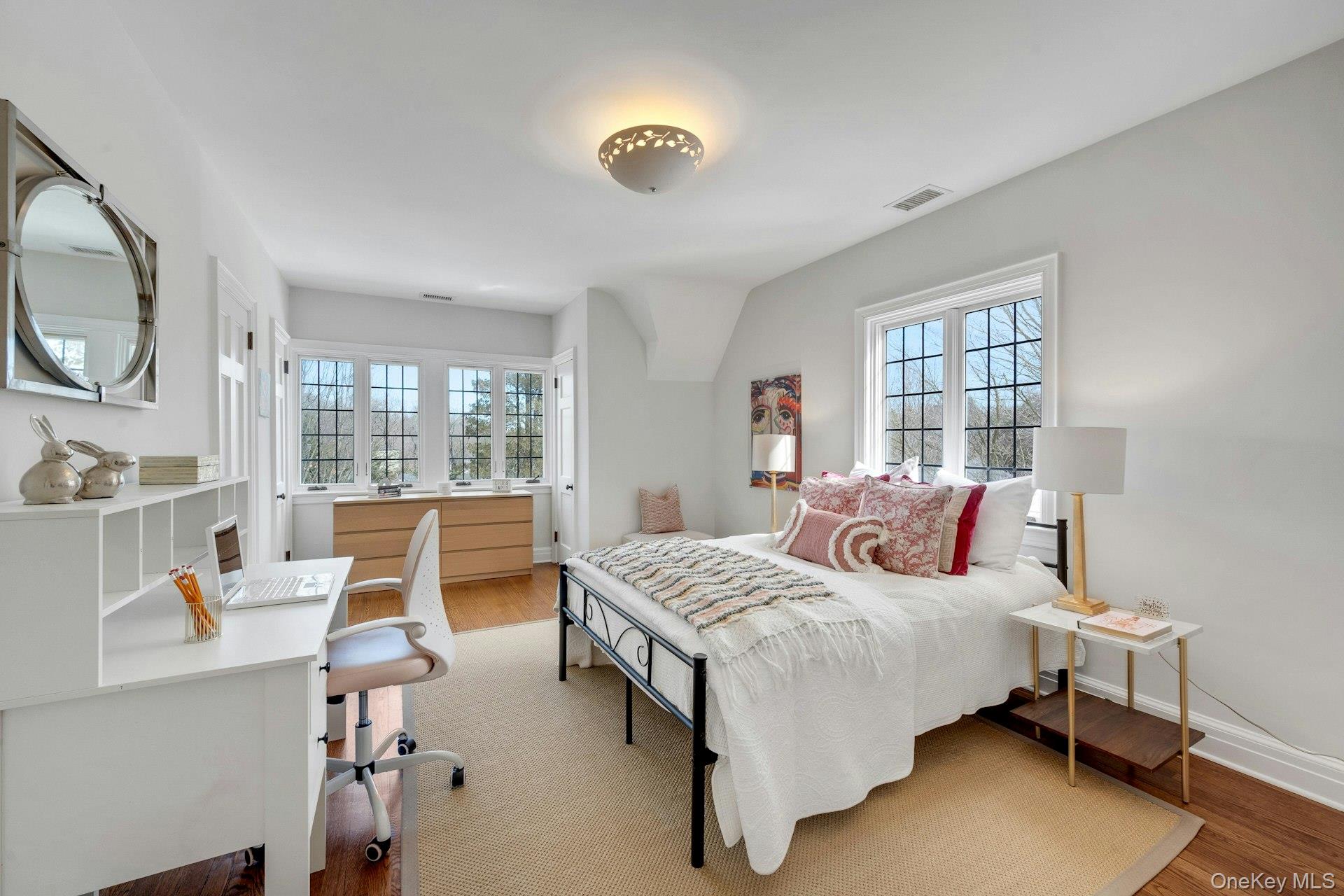 #18 photo, 15 Carstensen Road, Scarsdale , NY 10583