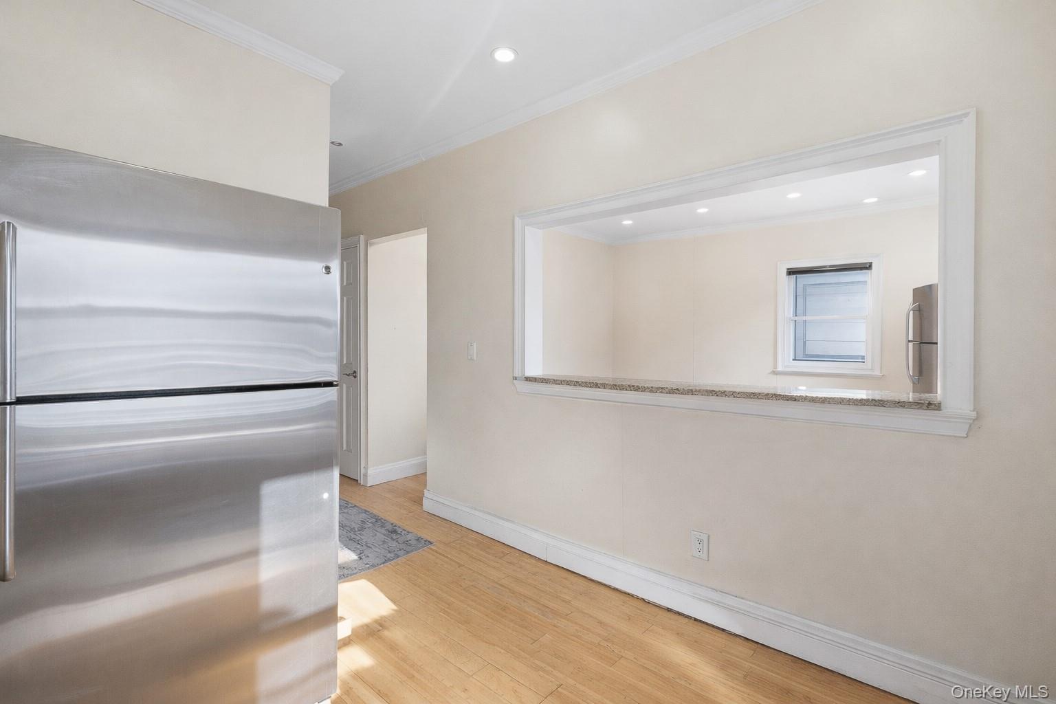 #4 photo, 80 Lincoln Avenue, Pelham , NY 10803