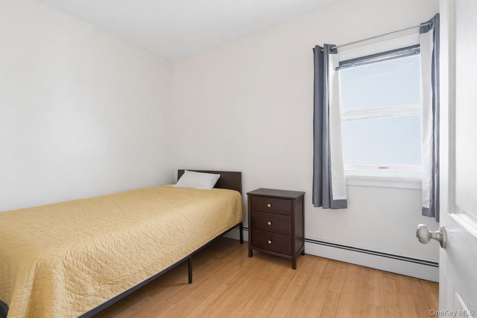 #6 photo, 80 Lincoln Avenue, Pelham , NY 10803