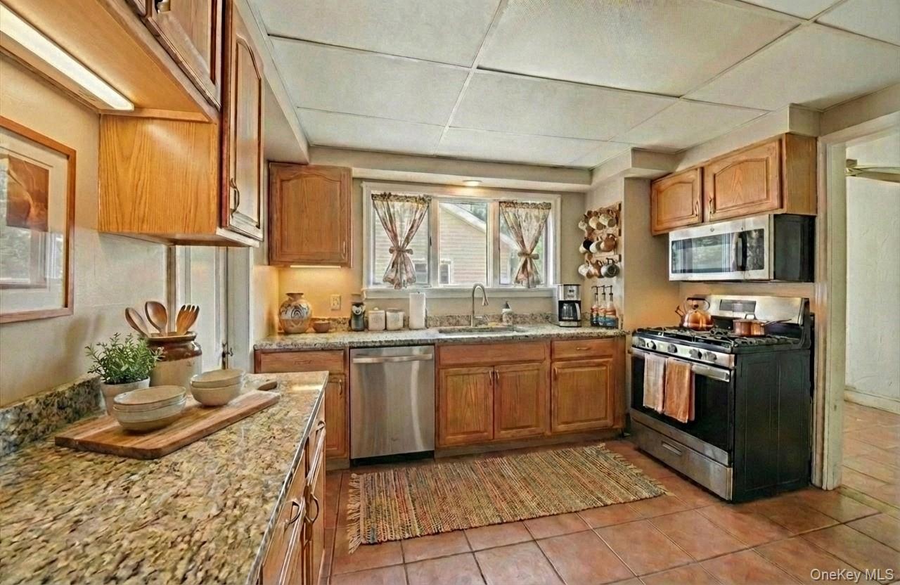 #11 photo, 93 Stuyvesant Plaza, 뉴욕주 Mount Vernon , NY 10552