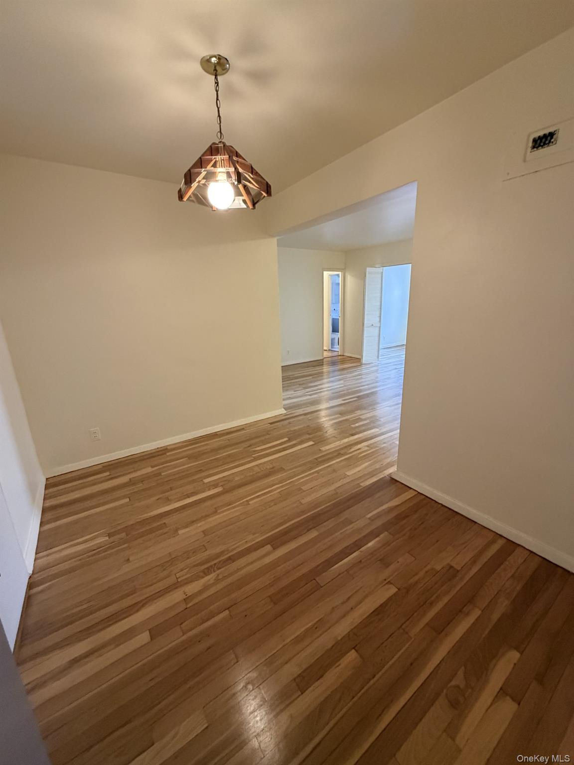 #4 photo, 125 Bronx River Road, Yonkers , NY 10704