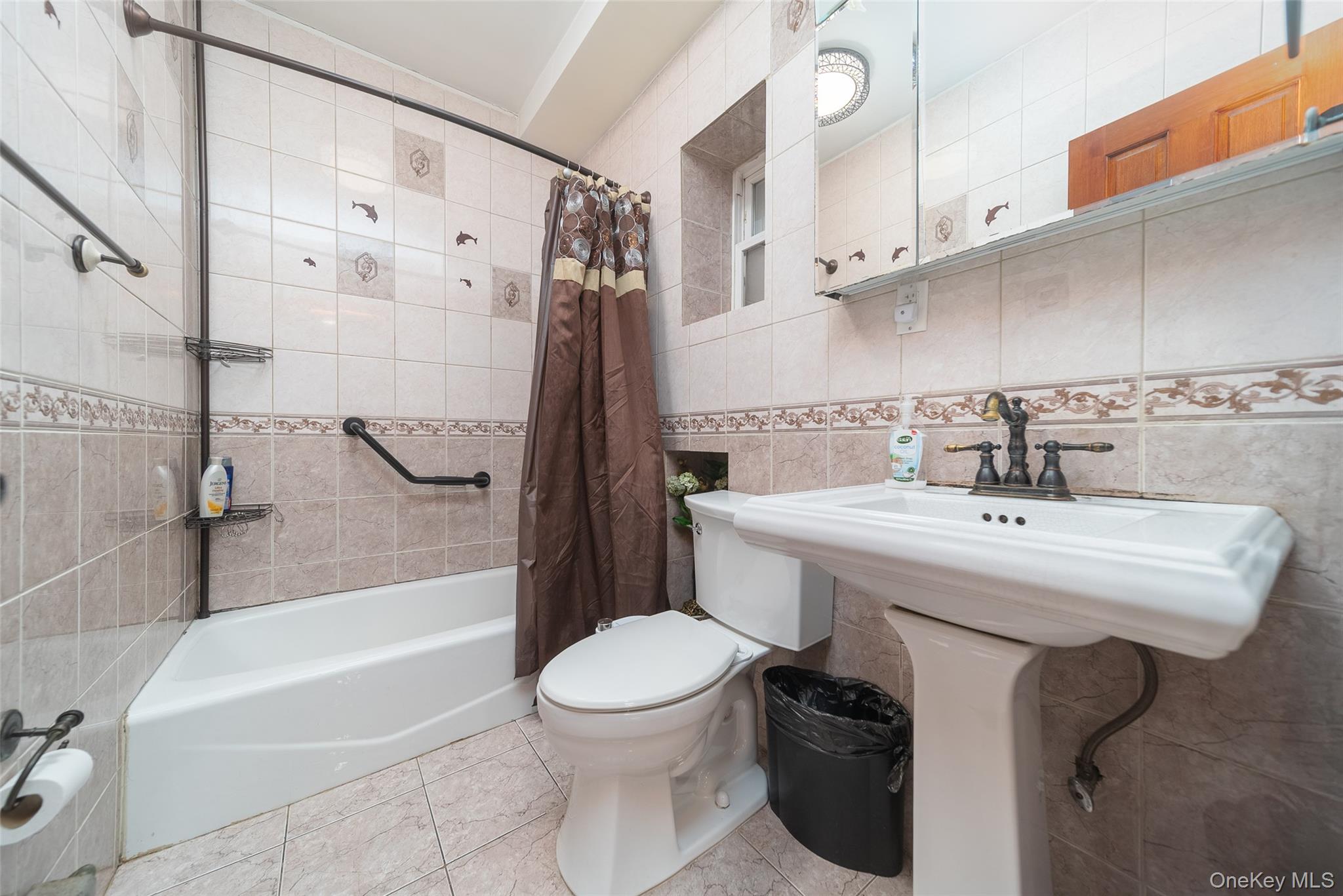 #11 photo, 3438 12th Street, Astoria , NY 11106