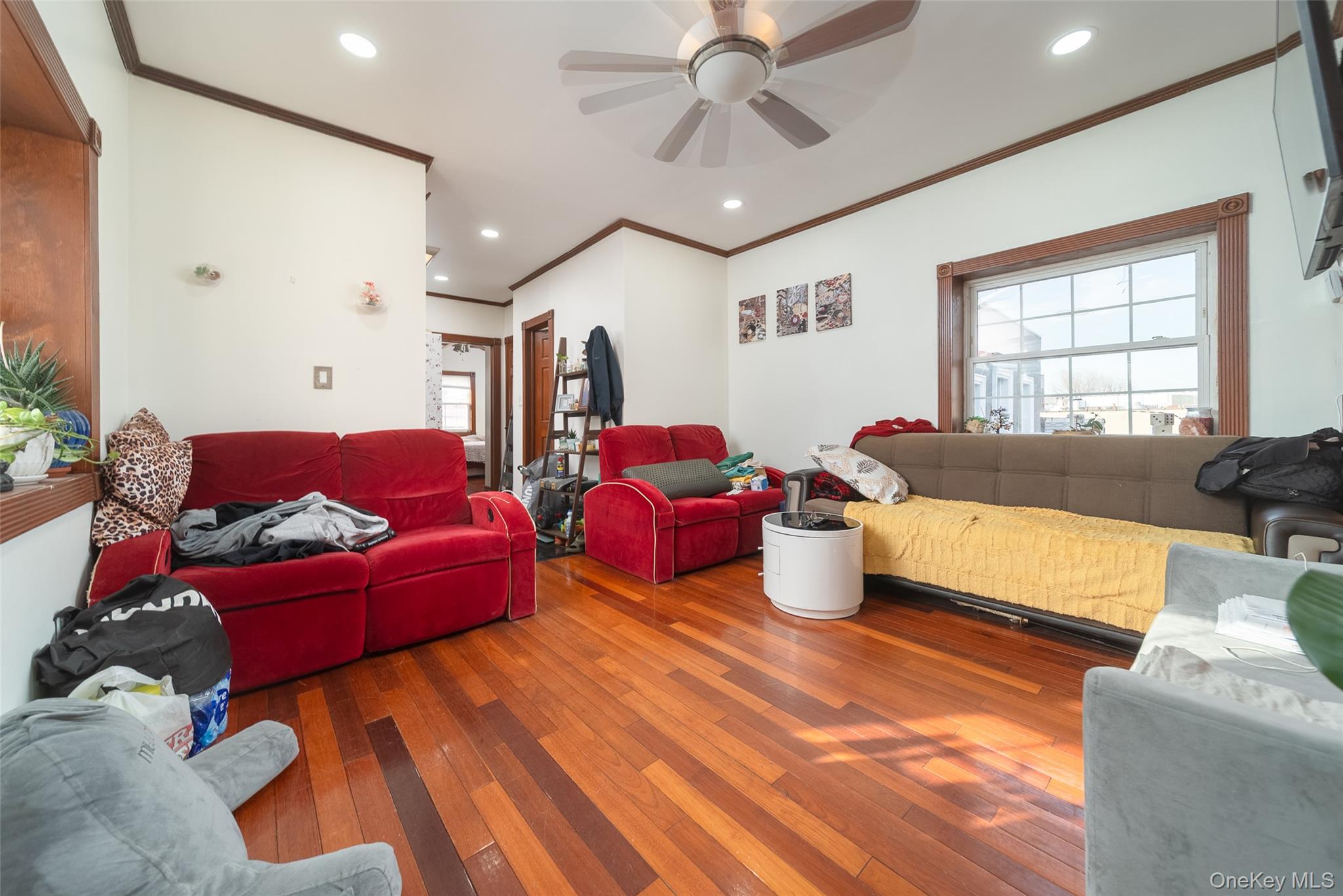 #17 photo, 3438 12th Street, Astoria , NY 11106