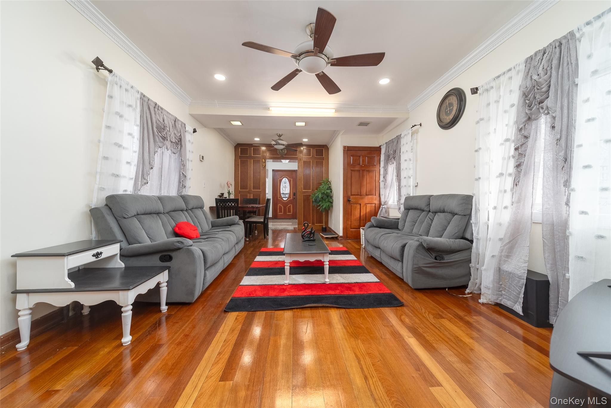 #8 photo, 3438 12th Street, Astoria , NY 11106