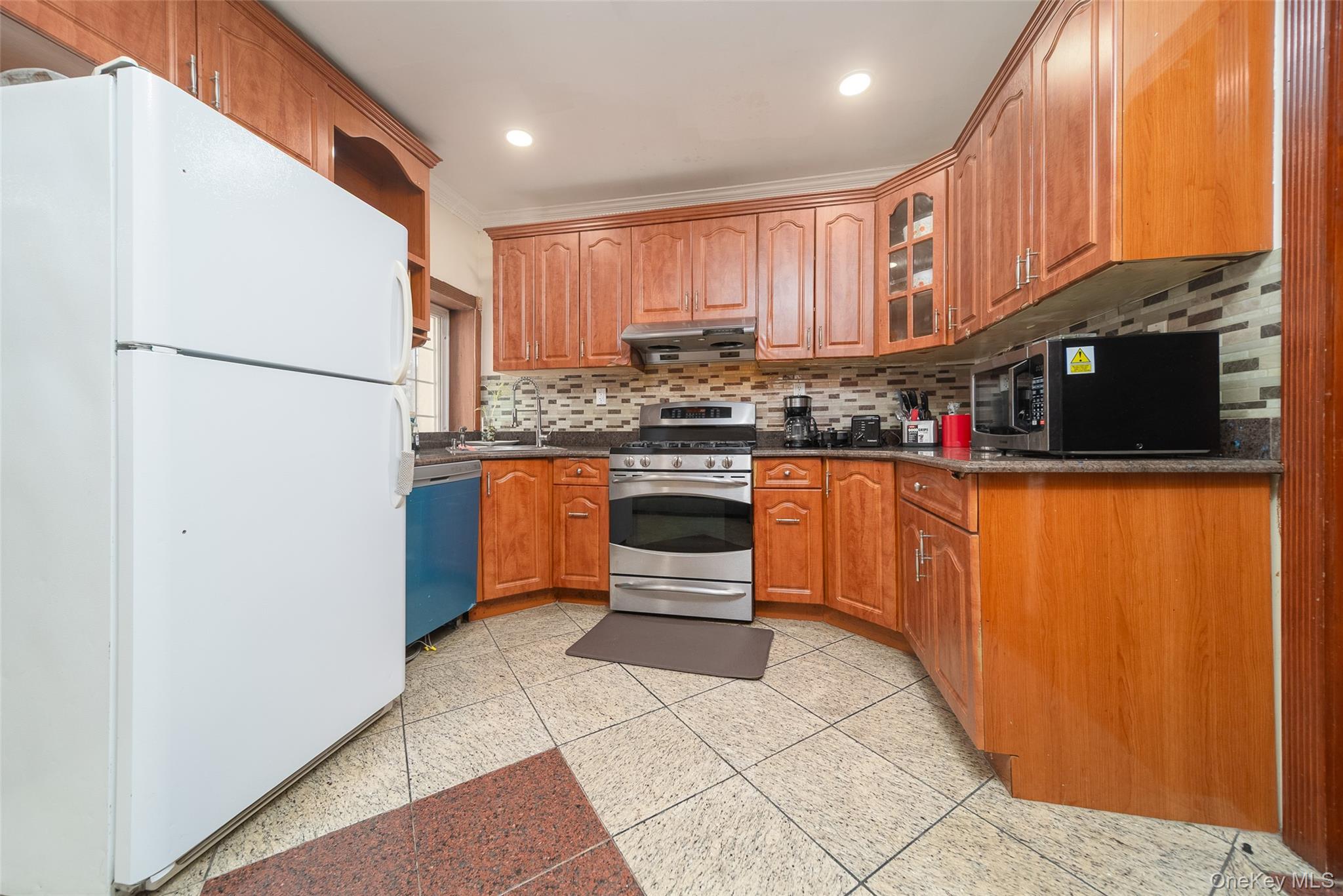 #9 photo, 3438 12th Street, Astoria , NY 11106