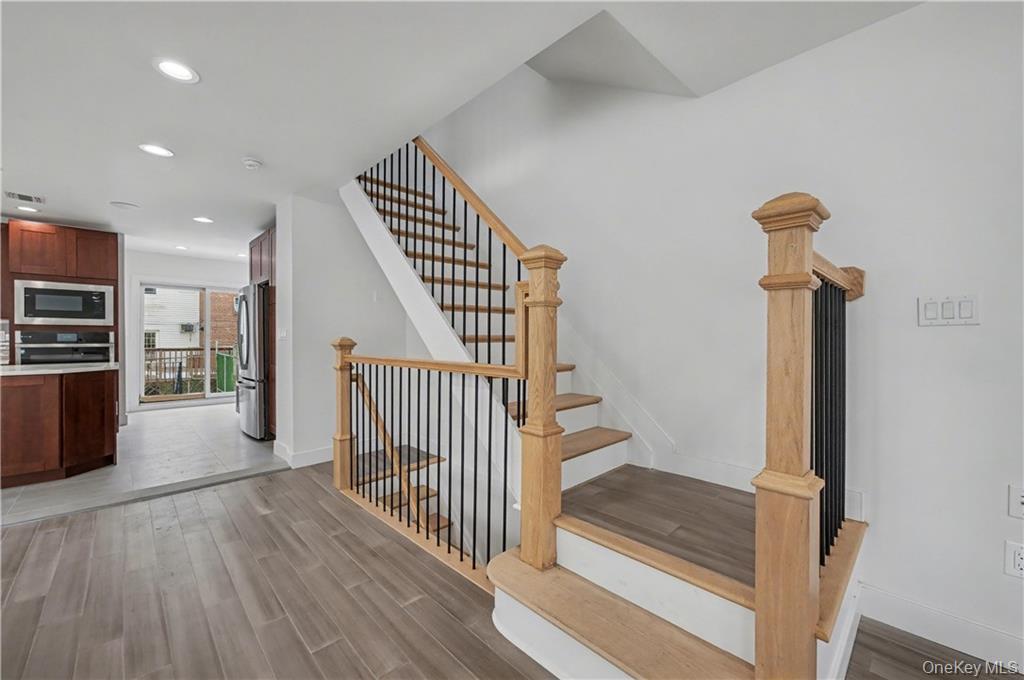 #19 photo, 3912 Lyme Avenue, הברונקס Brooklyn , NY 11224