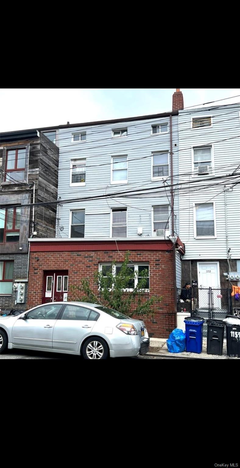 #2 photo, 11-51 Welling Court, 皇后区 Astoria , NY 11102