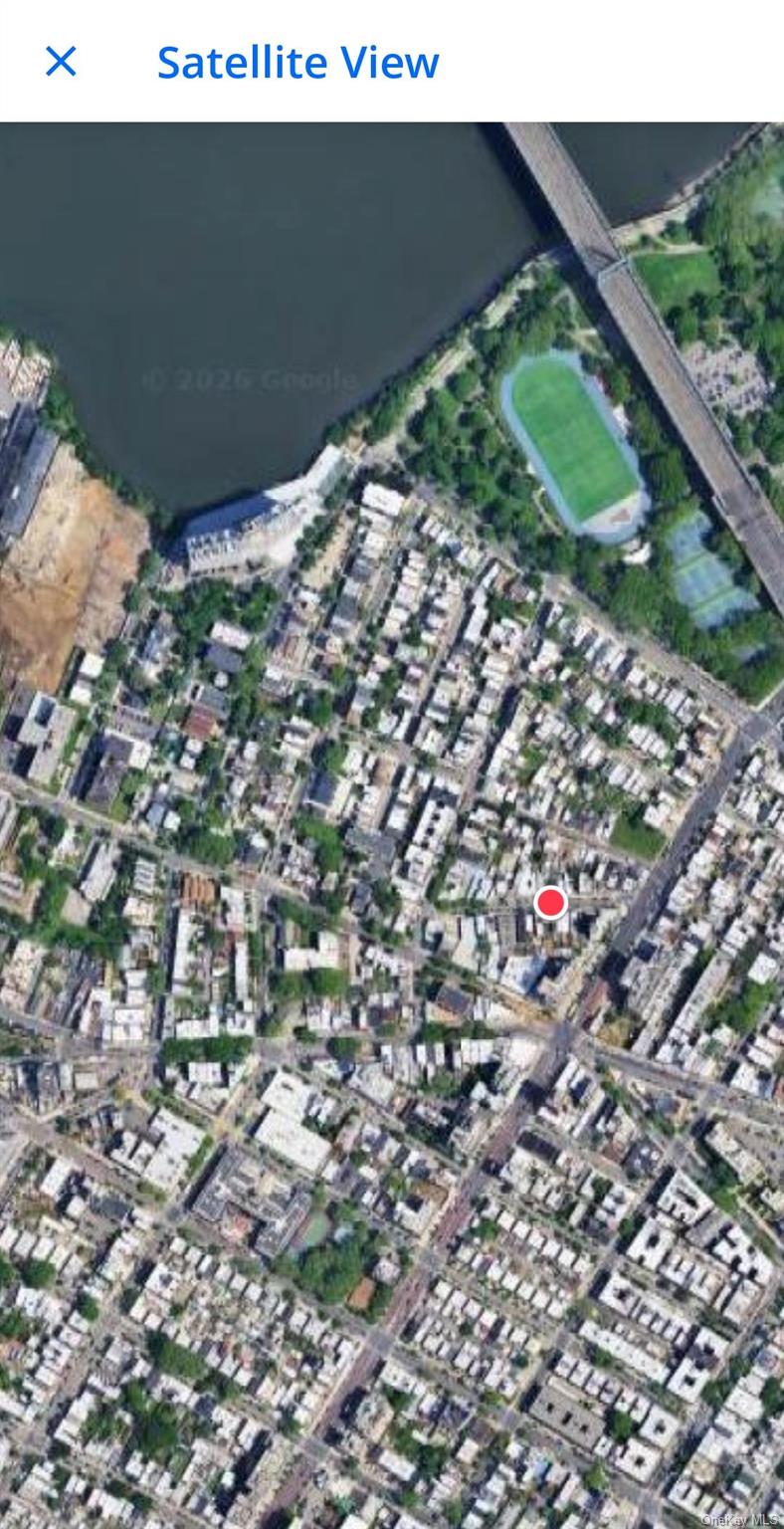 #7 photo, 11-51 Welling Court, 皇后区 Astoria , NY 11102