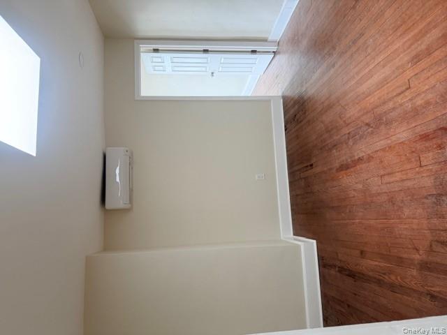 #2 photo, 124 Rockaway Avenue, מחוז נסאו Valley Stream , NY 11580