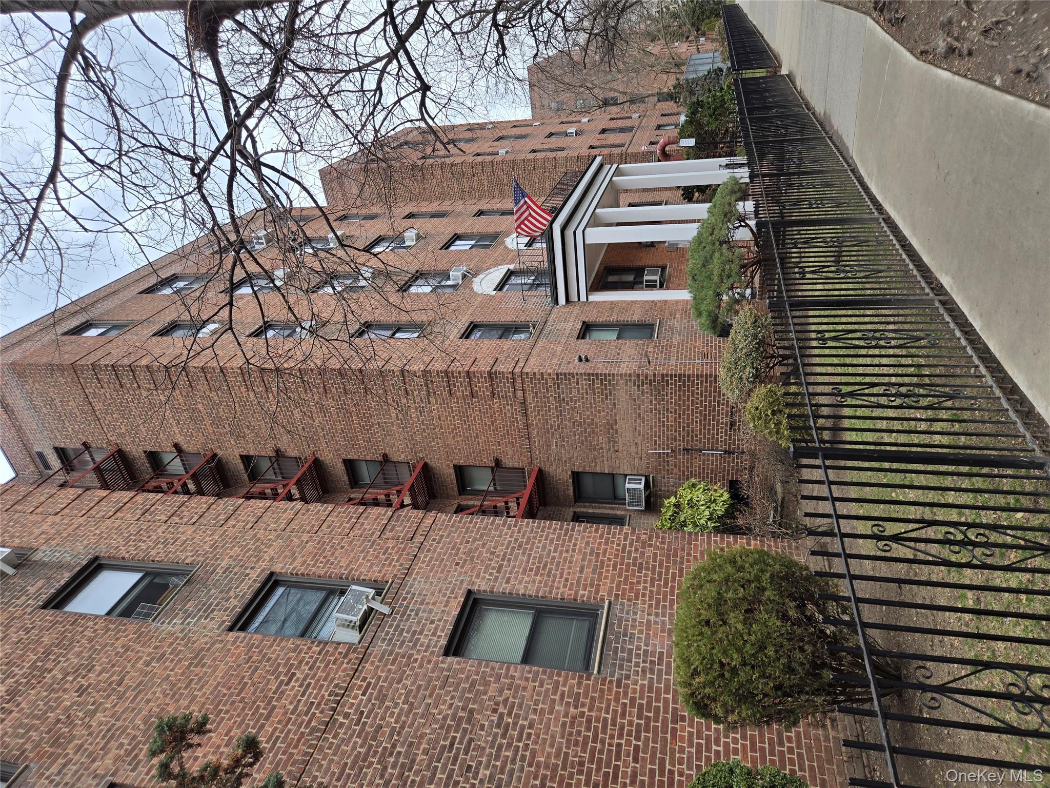 #2 photo, 8709 34th Avenue, 뉴욕퀸즈 Jackson Heights , NY 11372