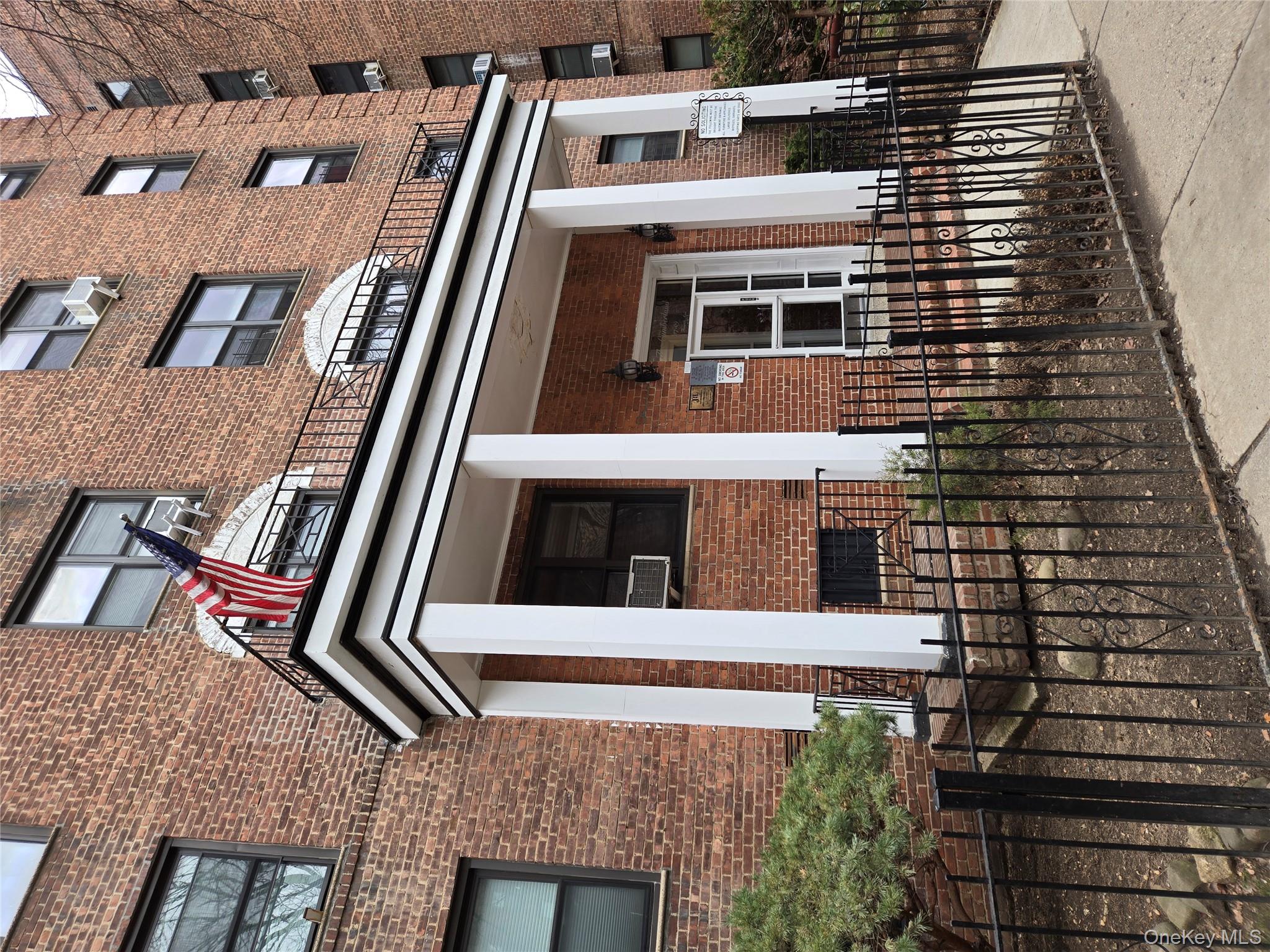 #3 photo, 8709 34th Avenue, 뉴욕퀸즈 Jackson Heights , NY 11372