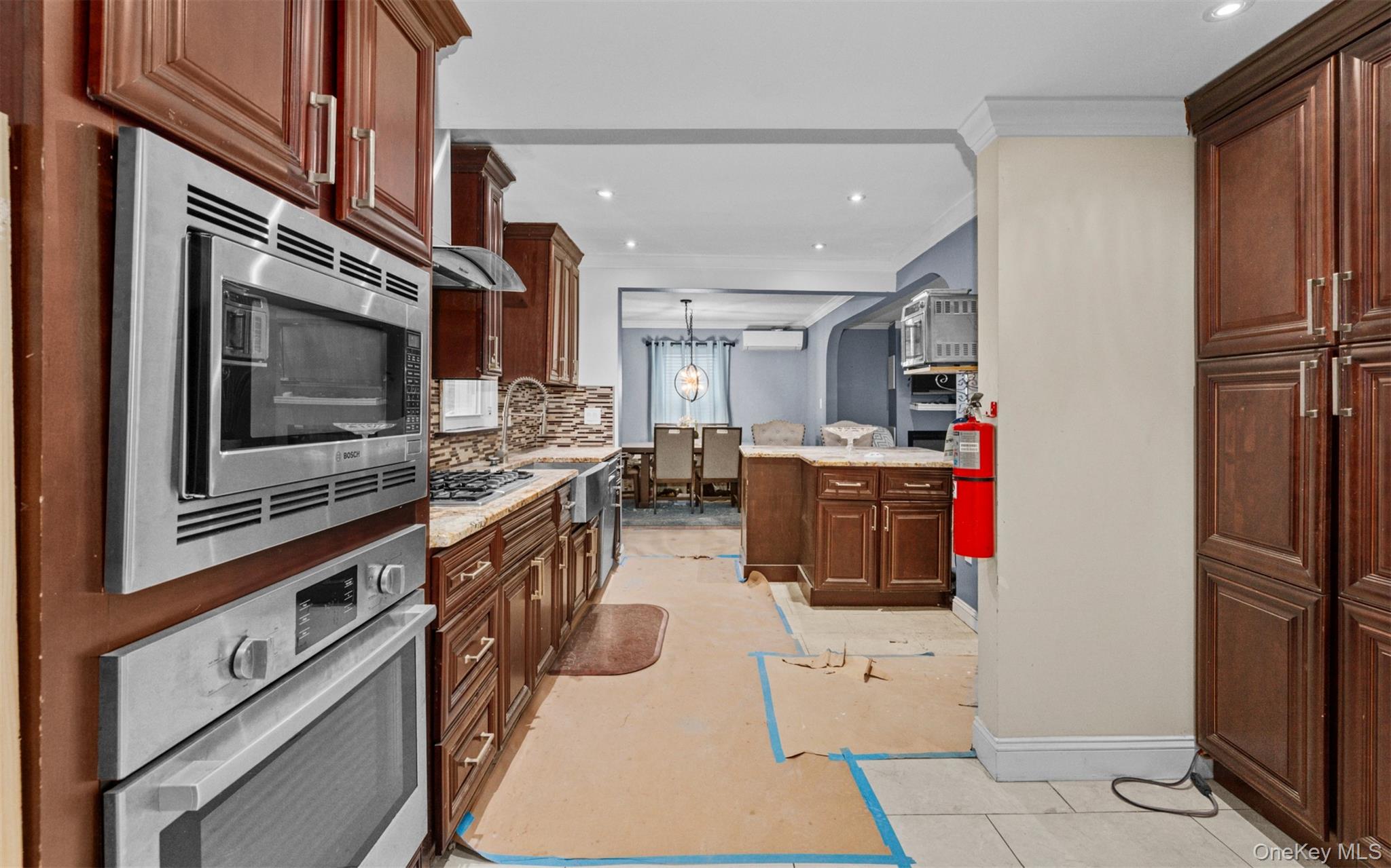 #9 photo, 2933 Tulip Avenue, Baldwin , NY 11510