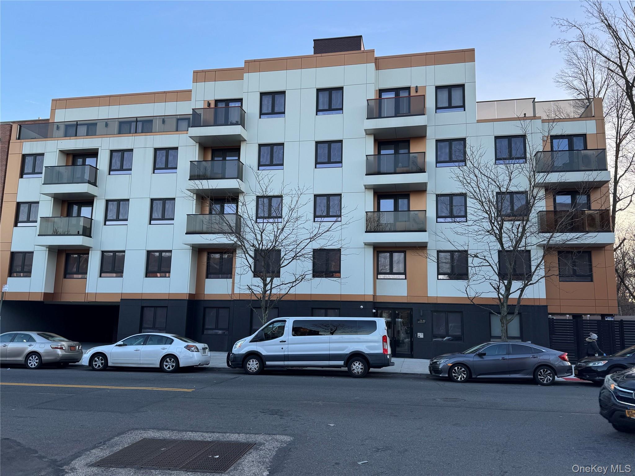 #1 photo, 73-02 Woodside Avenue, 皇后区 Woodside , NY 11377