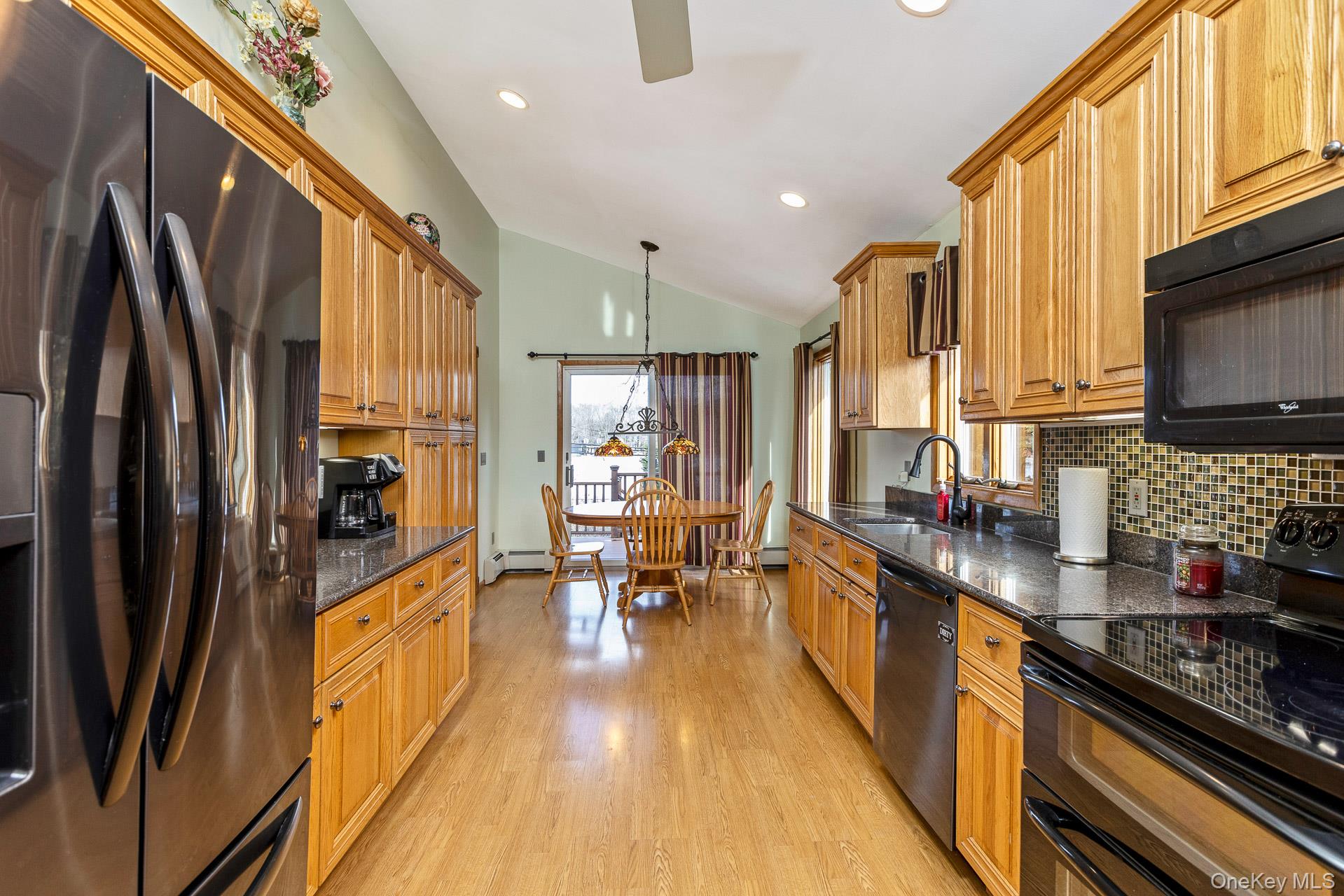 #19 photo, 173 Fifty Acre Road, Саффолк ‖ Smithtown , NY 11787