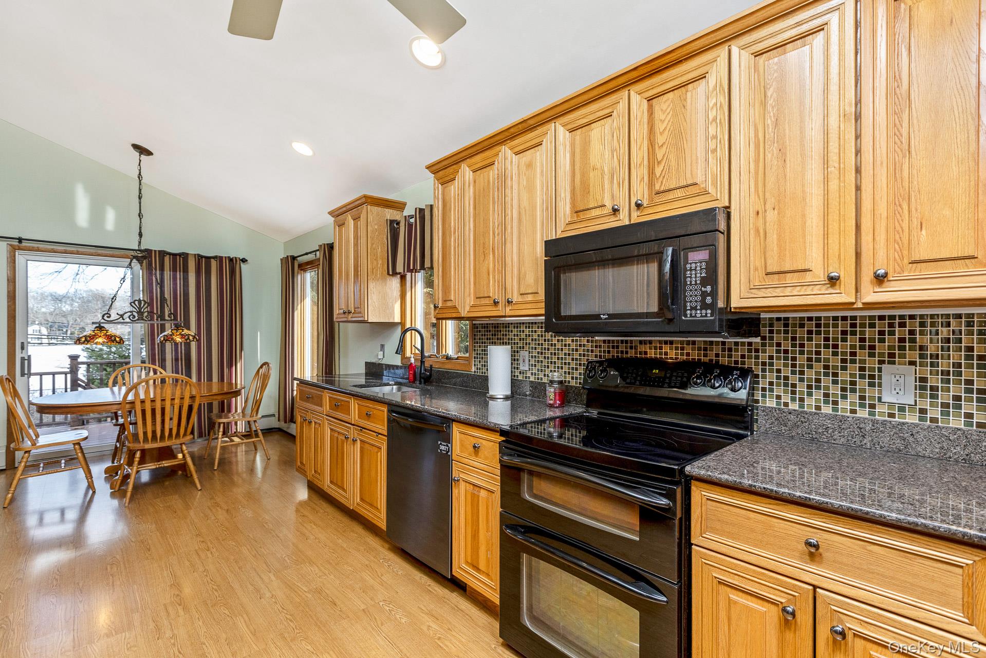 #20 photo, 173 Fifty Acre Road, Саффолк ‖ Smithtown , NY 11787