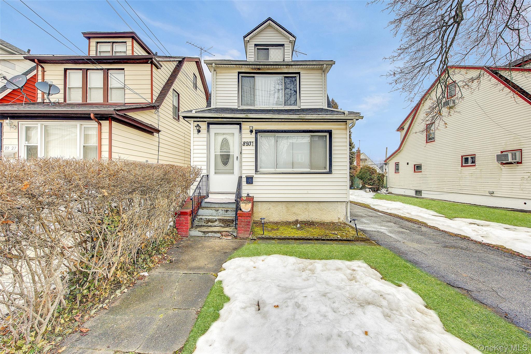 #1 photo, 8931 220th Street, Куинс ‖ Queens Village , NY 11427