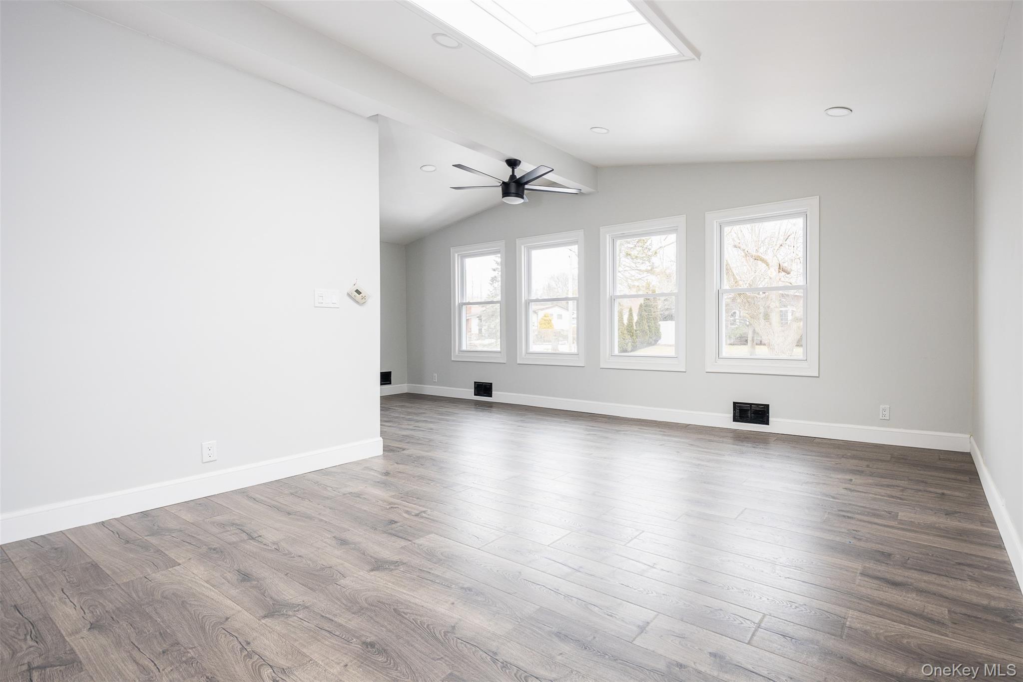 #4 photo, 76 Samuel Street, Ronkonkoma , NY 11779