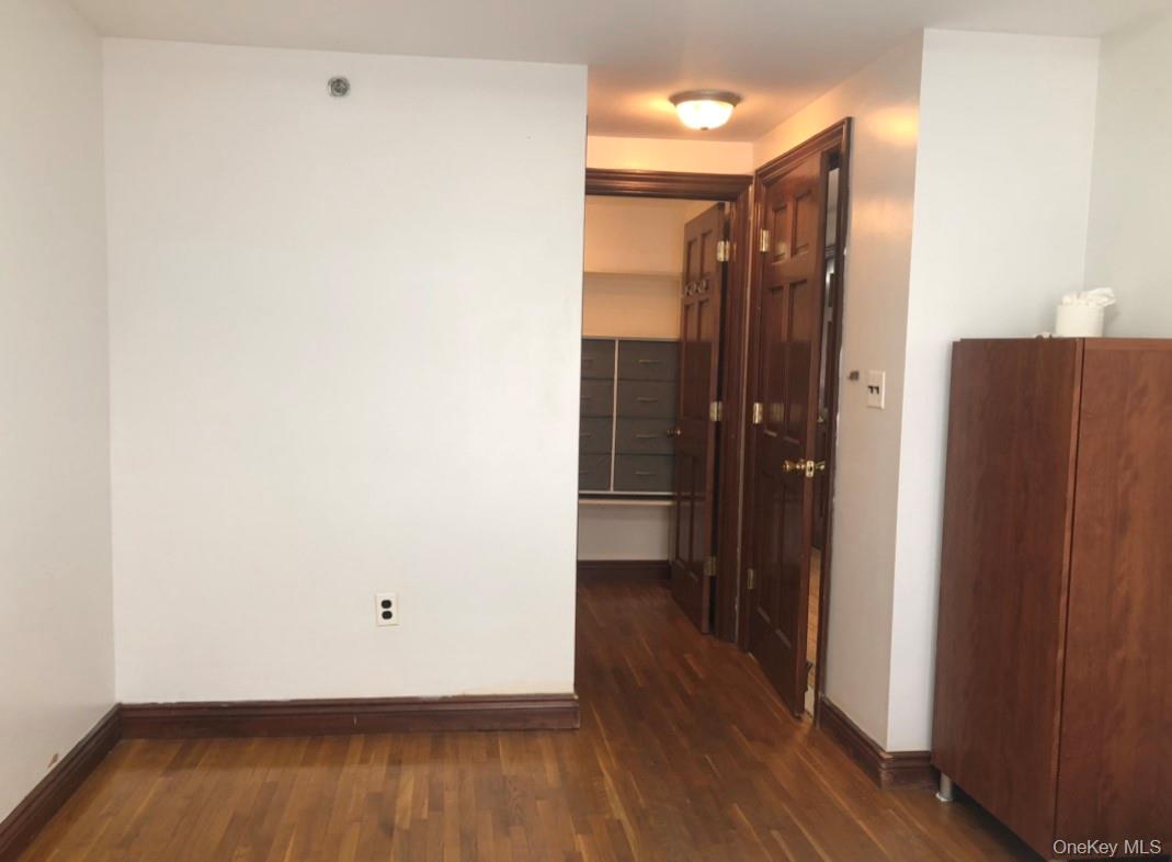 #5 photo, 1549 W 3rd Street, 브루클린 Brooklyn , NY 11204